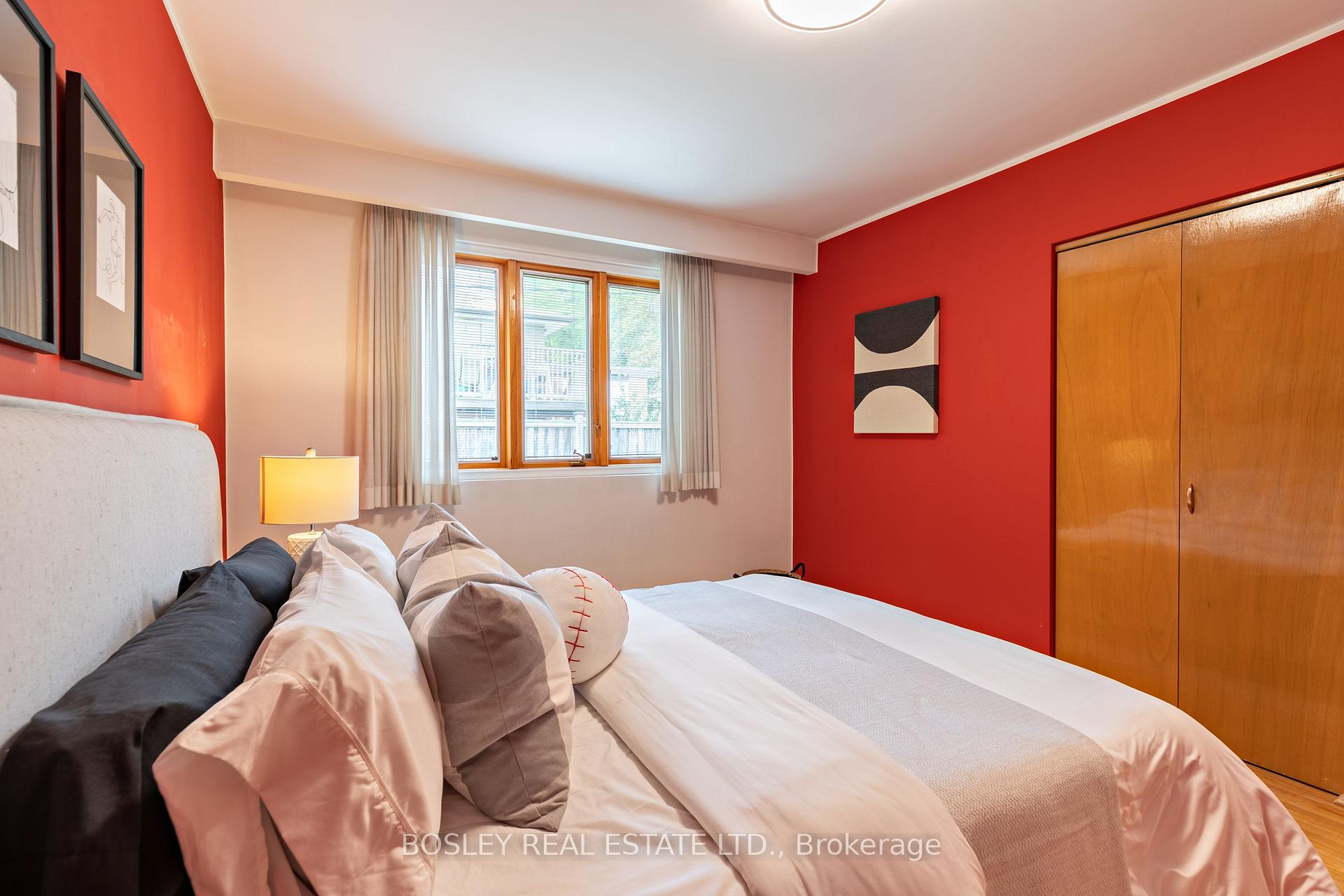 Photo 16 of 6 Cheyenne Drive, Scarborough, Woburn — HOMEH