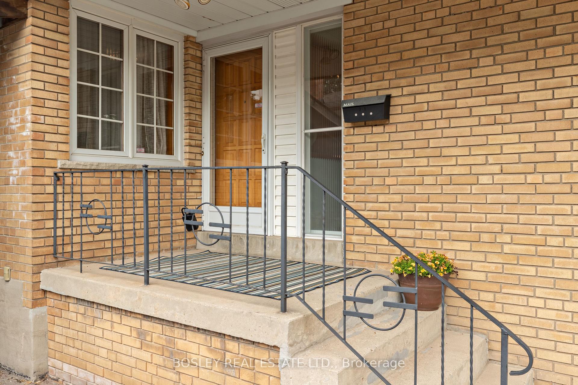 Photo 25 of 6 Cheyenne Drive, Scarborough, Woburn — HOMEH