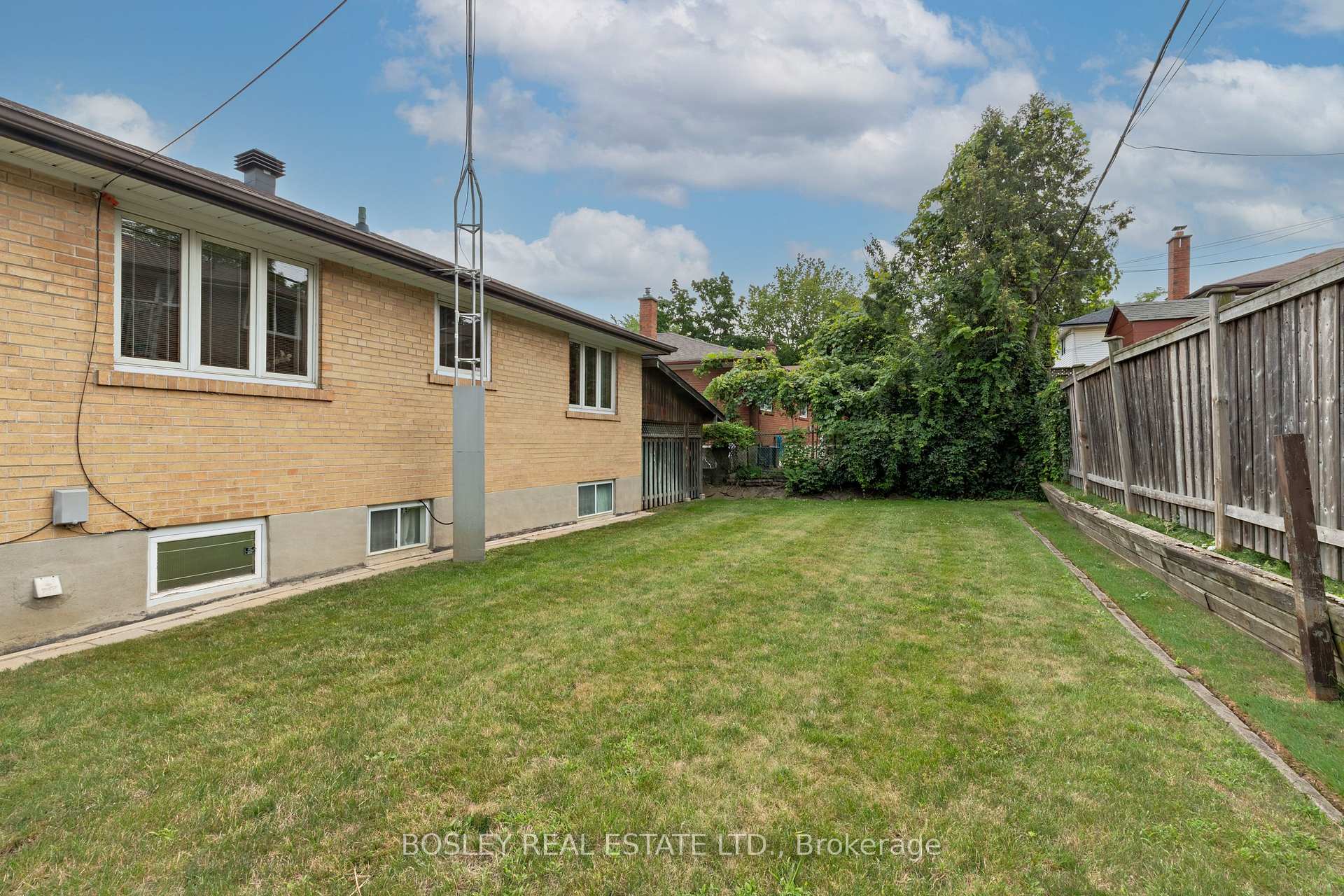 Photo 27 of 6 Cheyenne Drive, Scarborough, Woburn — HOMEH