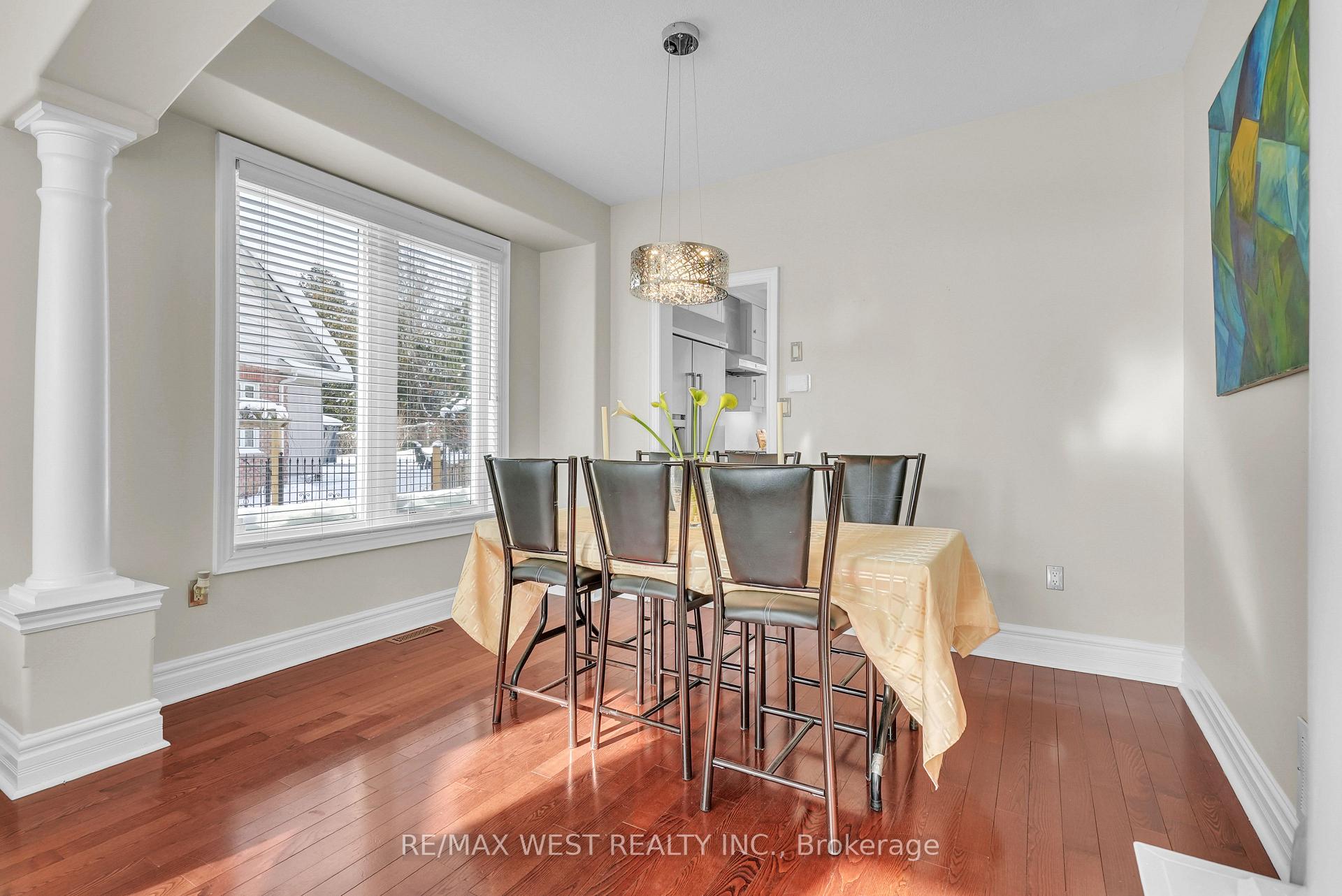 Photo 8 of 90 Birkhall Place, Barrie, Innis-Shore — HOMEH
