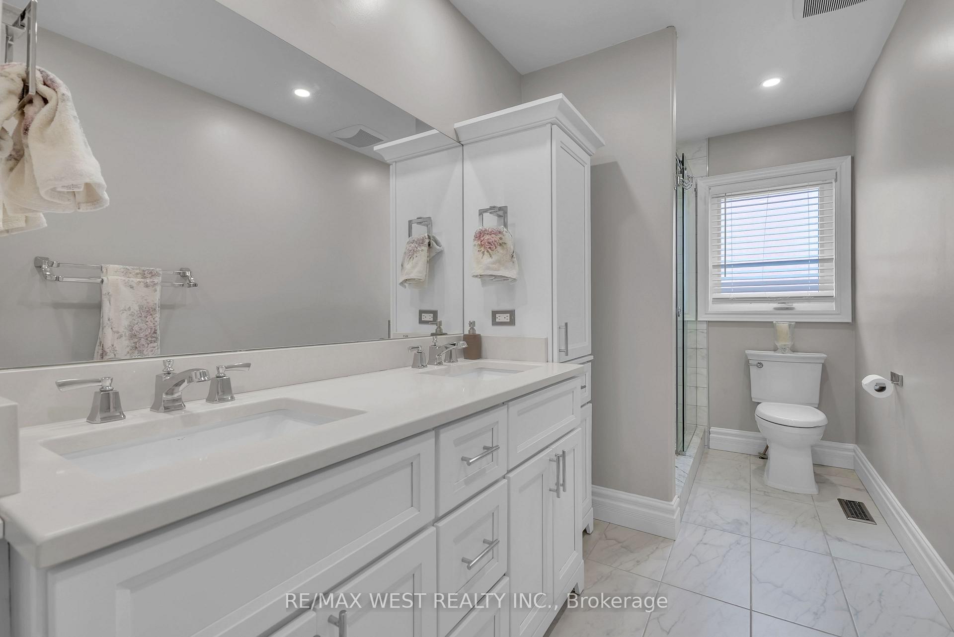 Photo 12 of 90 Birkhall Place, Barrie, Innis-Shore — HOMEH