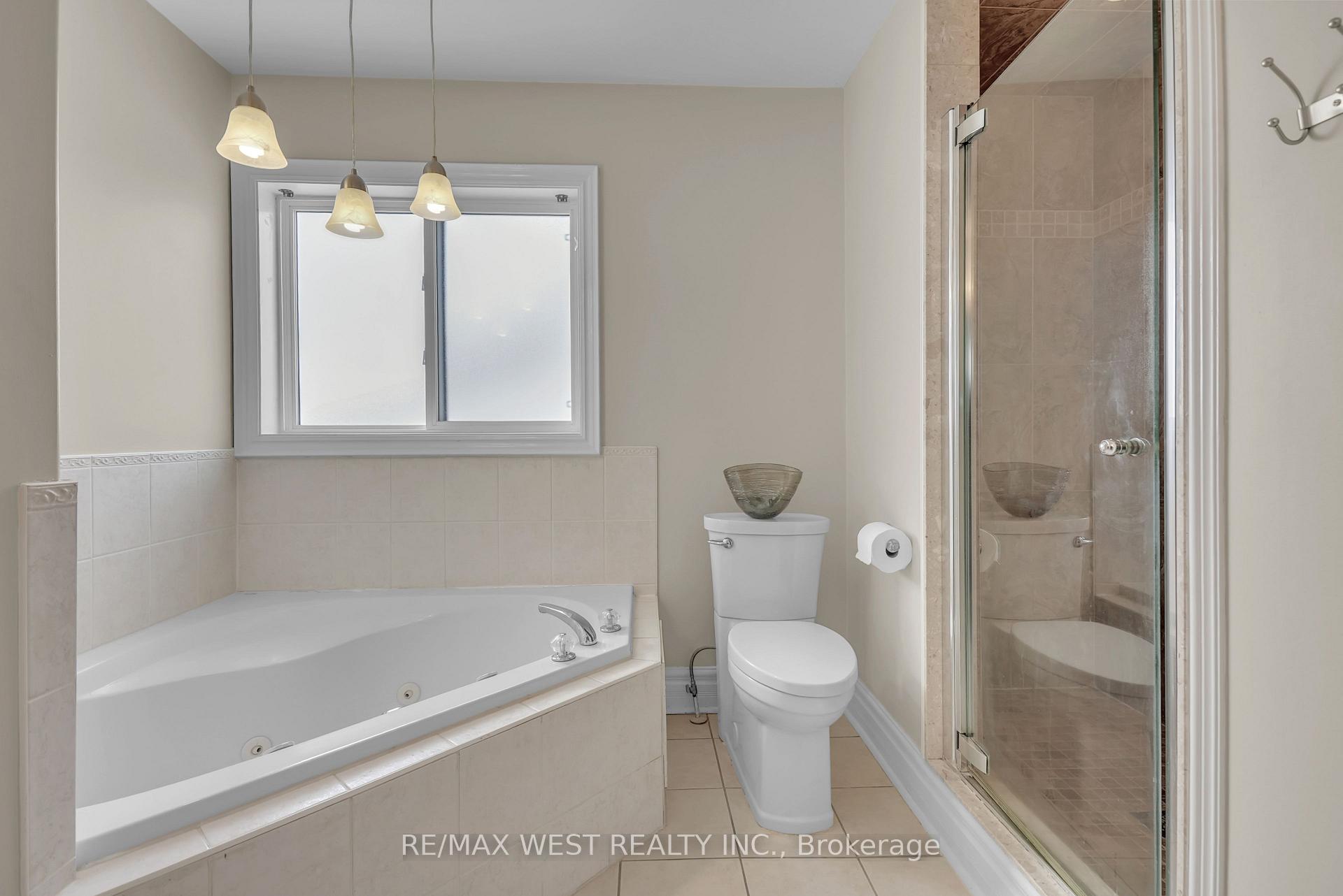 Photo 14 of 90 Birkhall Place, Barrie, Innis-Shore — HOMEH