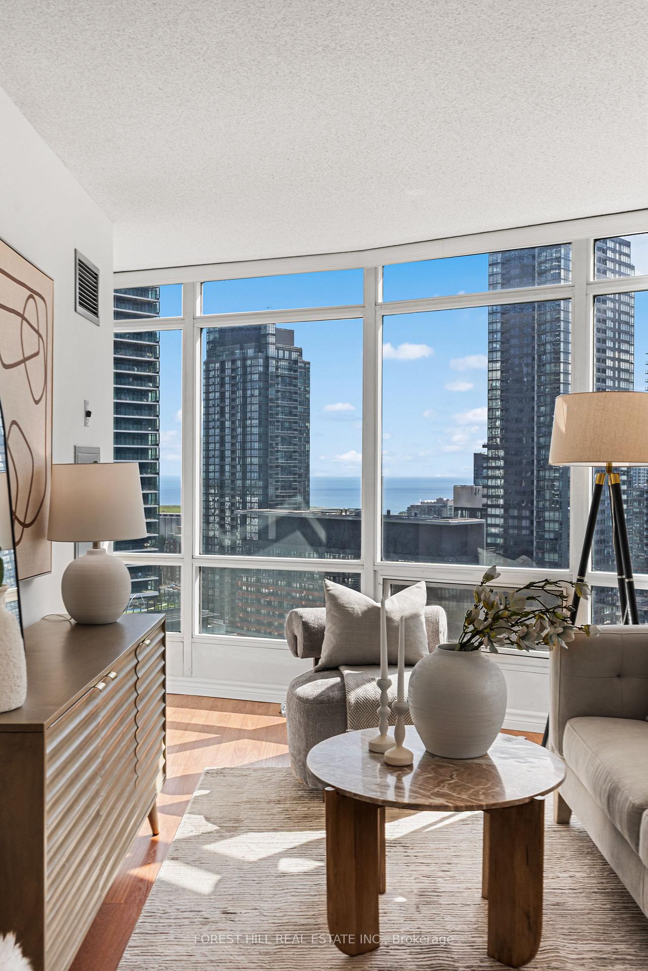 Photo 4 of Unit 3003, 373 Front Street W, Toronto, Waterfront Communities — HOMEH