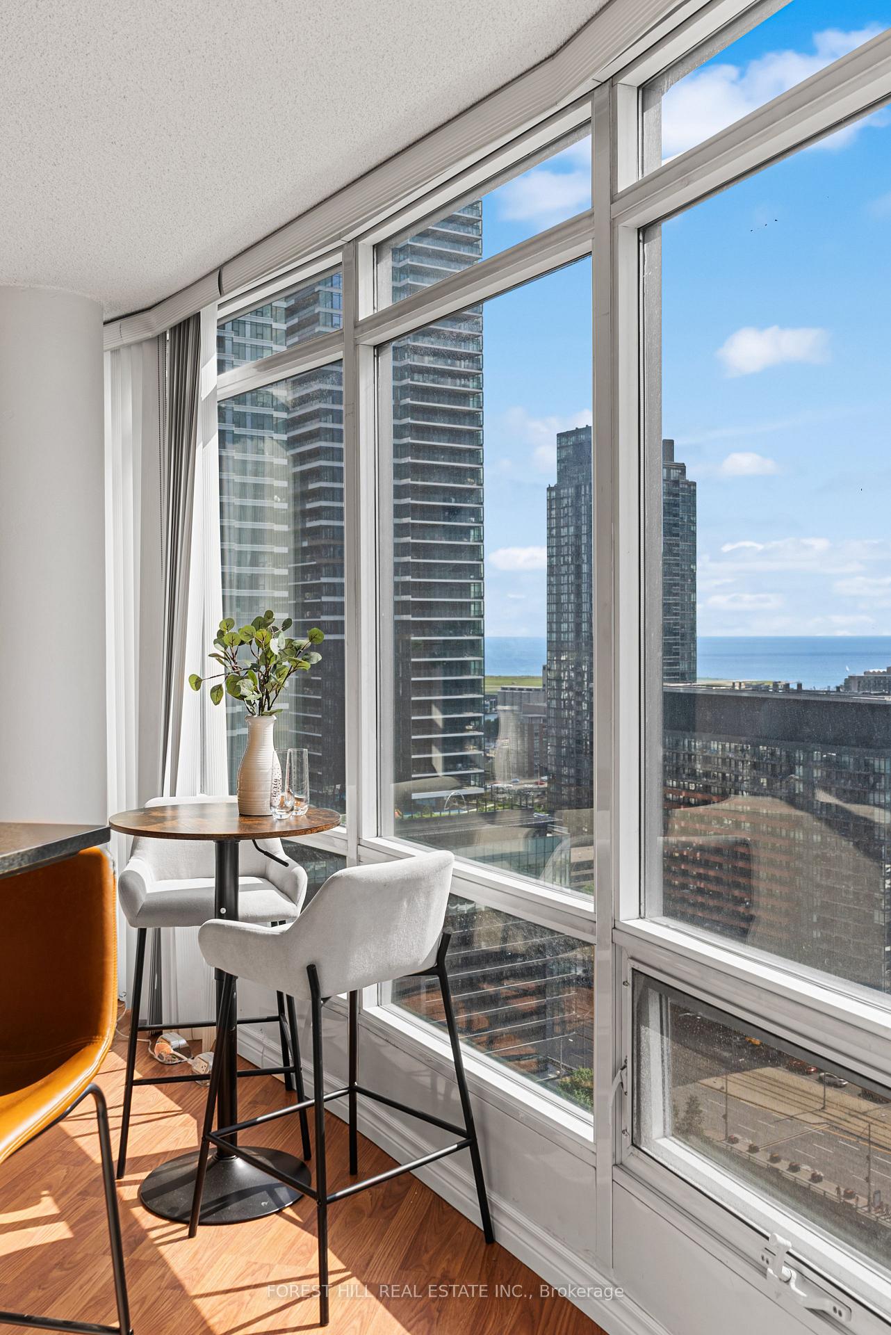 Photo 5 of Unit 3003, 373 Front Street W, Toronto, Waterfront Communities — HOMEH