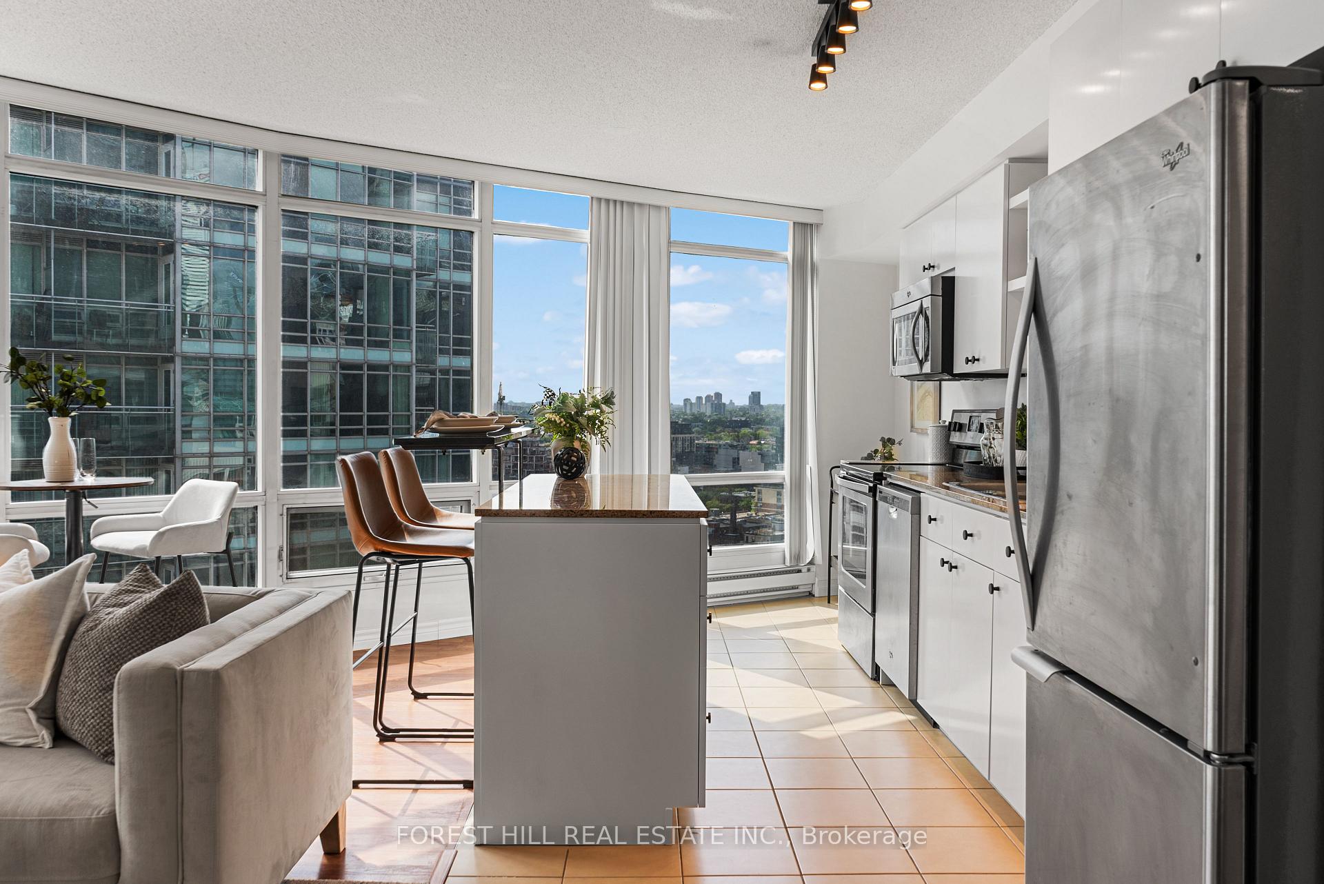 Photo 7 of Unit 3003, 373 Front Street W, Toronto, Waterfront Communities — HOMEH