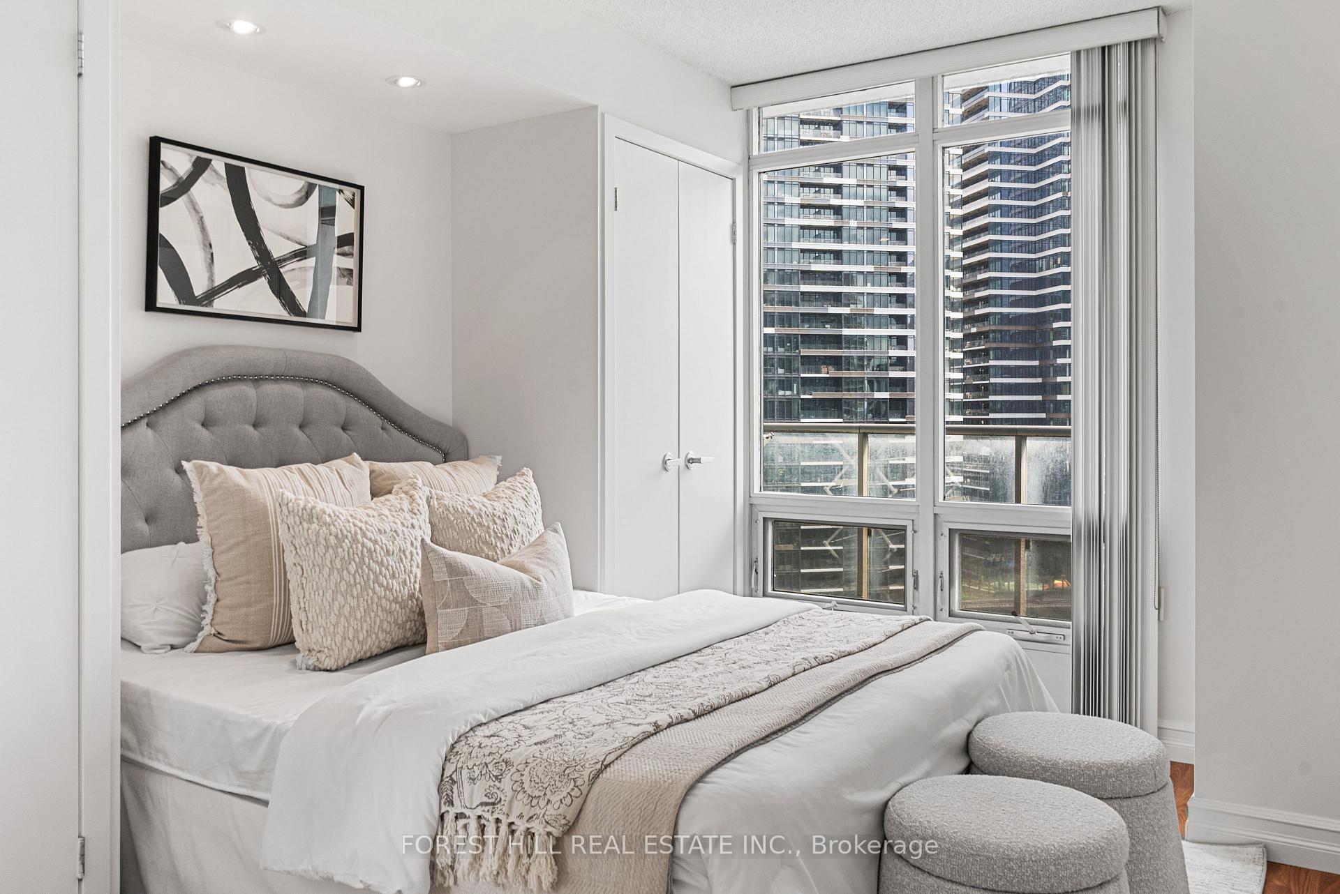 Photo 16 of Unit 3003, 373 Front Street W, Toronto, Waterfront Communities — HOMEH