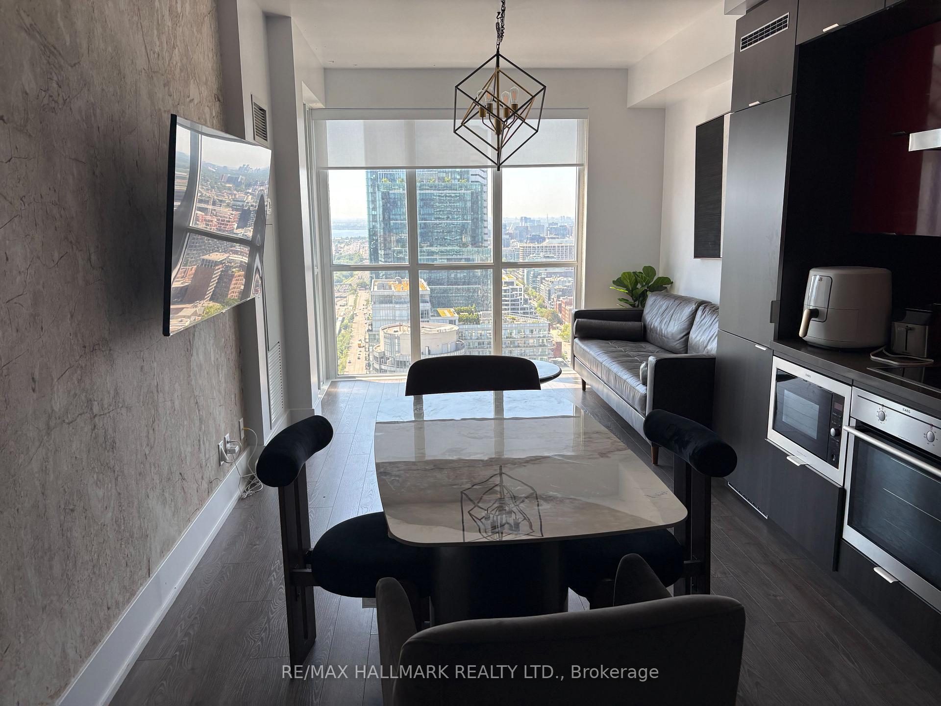 Photo 2 of Unit 3513, 300 Front Street W, Toronto, Waterfront Communities — HOMEH