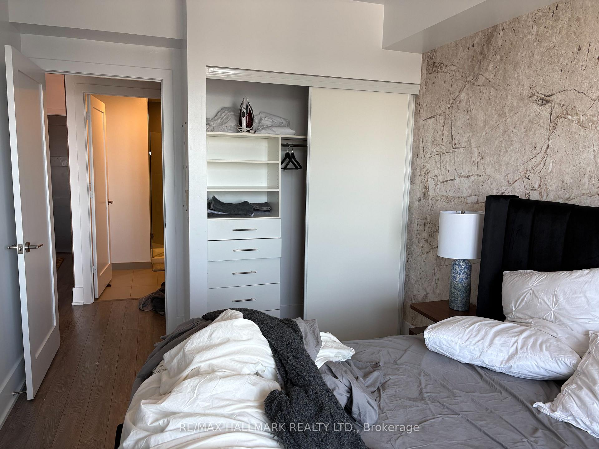 Photo 5 of Unit 3513, 300 Front Street W, Toronto, Waterfront Communities — HOMEH