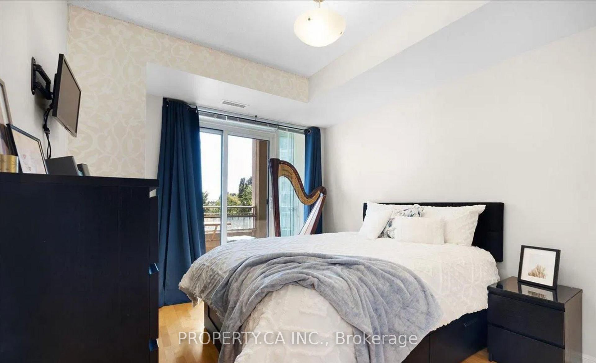 Photo 6 of Unit 327, 628 Fleet Street, Toronto, Niagara — HOMEH