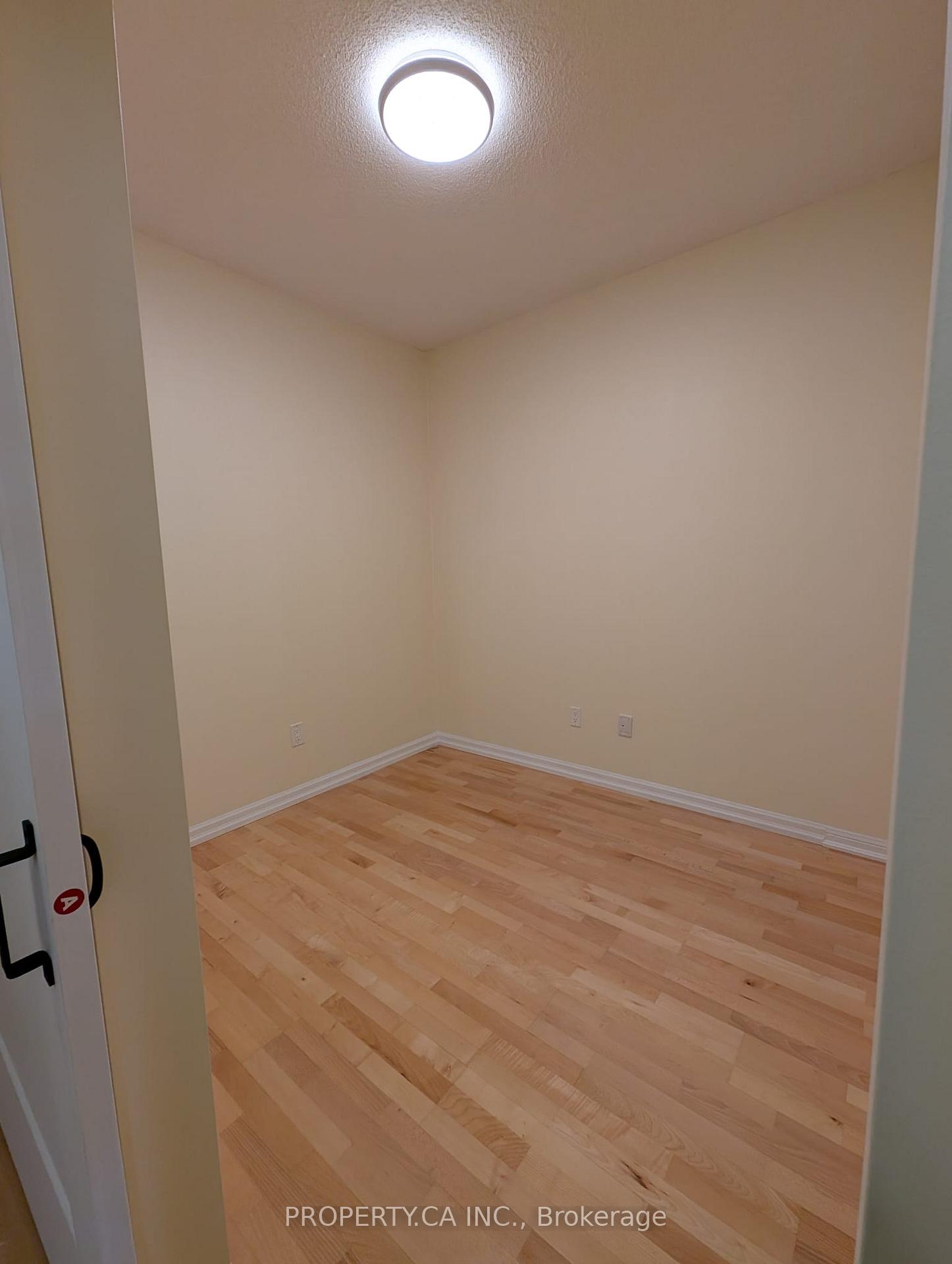 Photo 8 of Unit 327, 628 Fleet Street, Toronto, Niagara — HOMEH