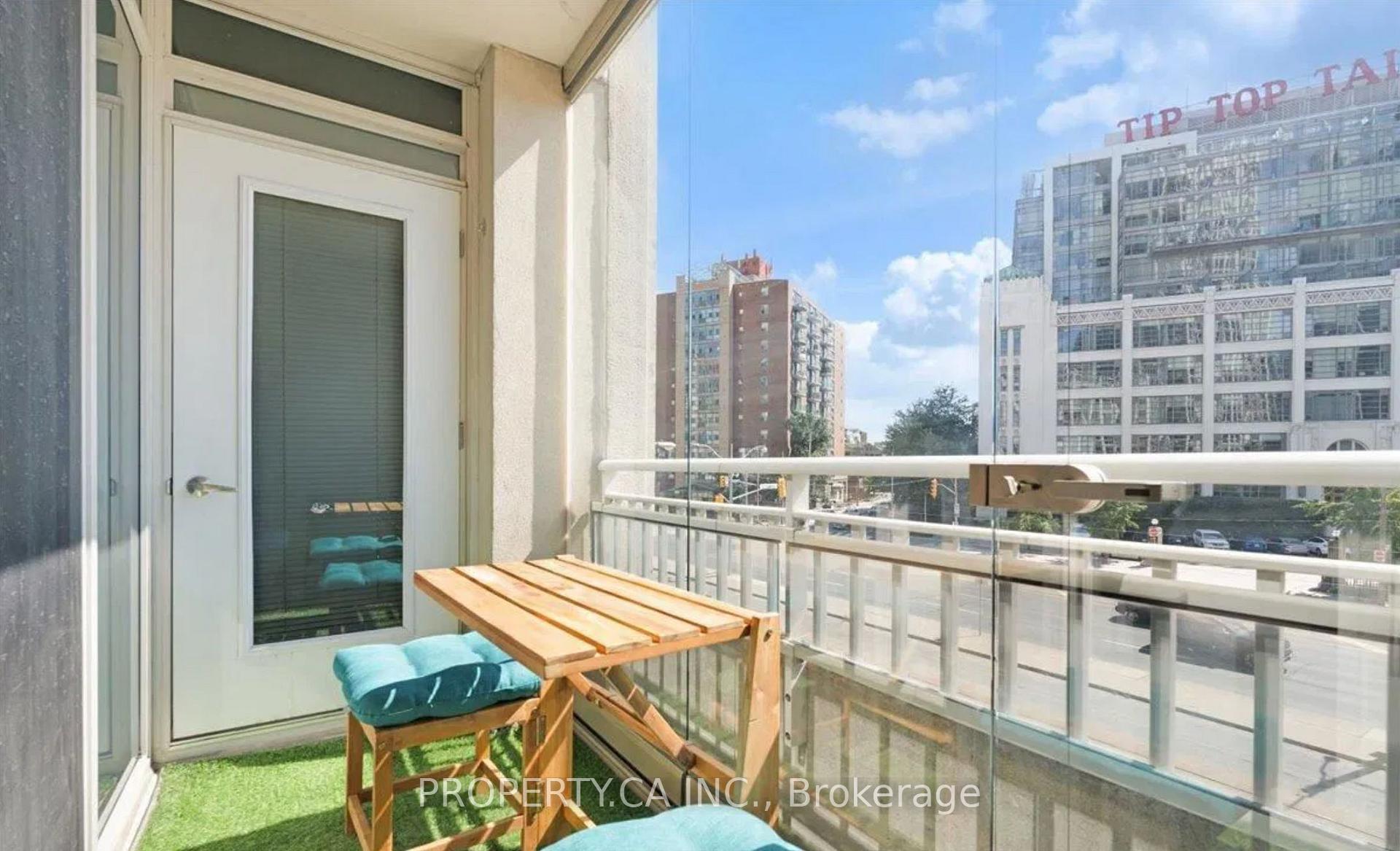 Photo 9 of Unit 327, 628 Fleet Street, Toronto, Niagara — HOMEH