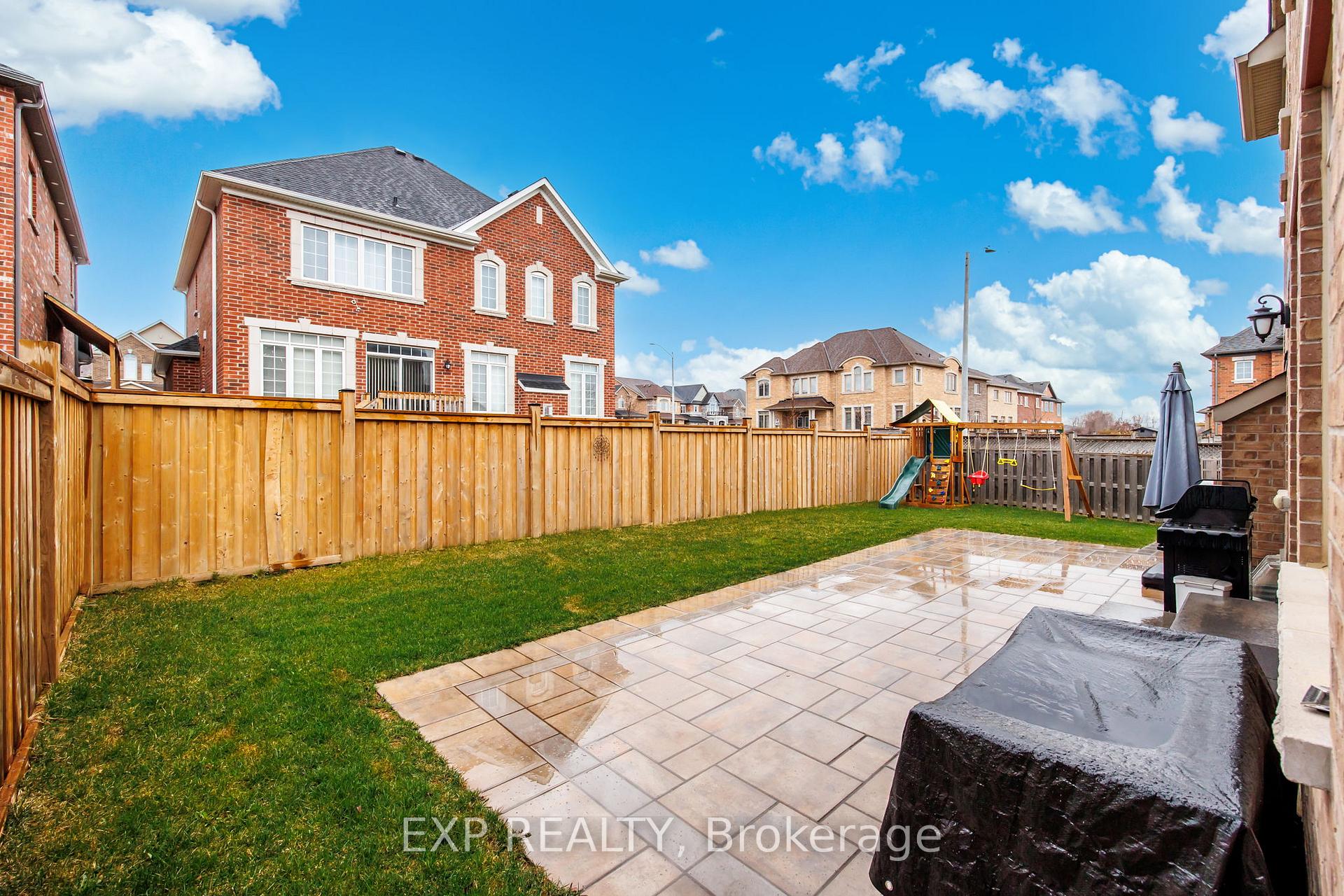Photo 43 of 2300 Lozenby Street, Innisfil, Alcona — HOMEH
