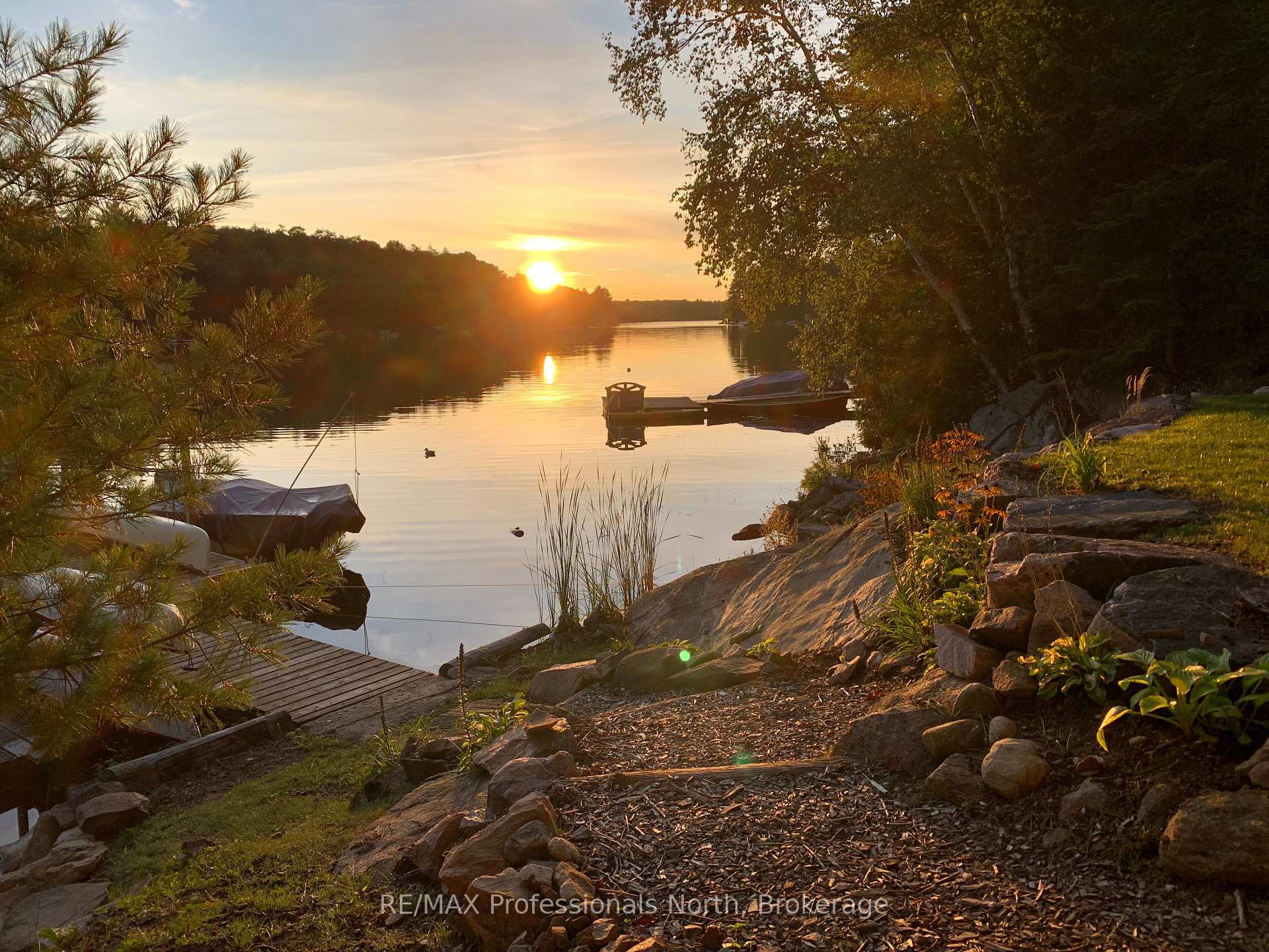 Photo 3 of 1333 Nestle Trail, Highlands East, Glamorgan — HOMEH
