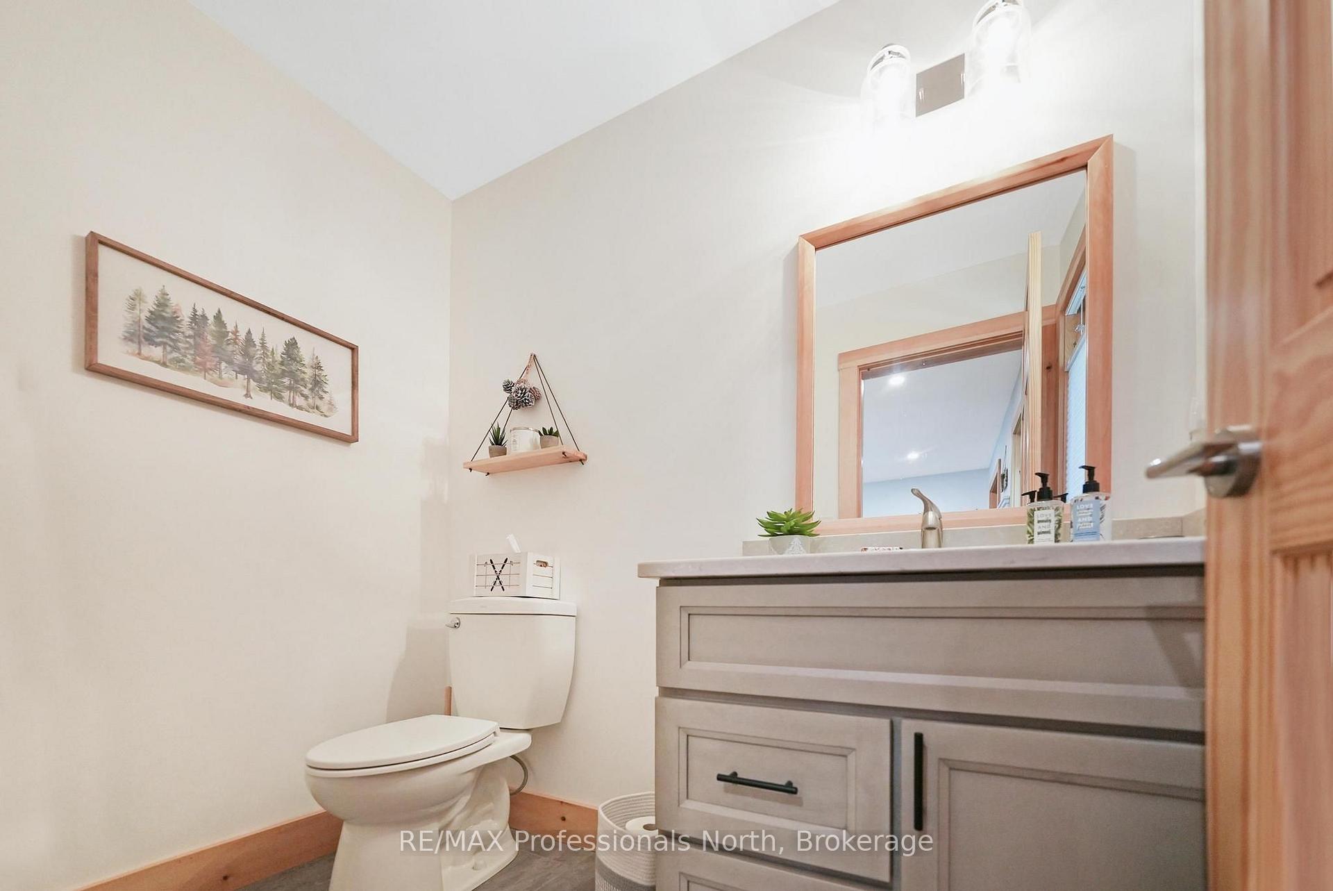 Photo 8 of 1333 Nestle Trail, Highlands East, Glamorgan — HOMEH