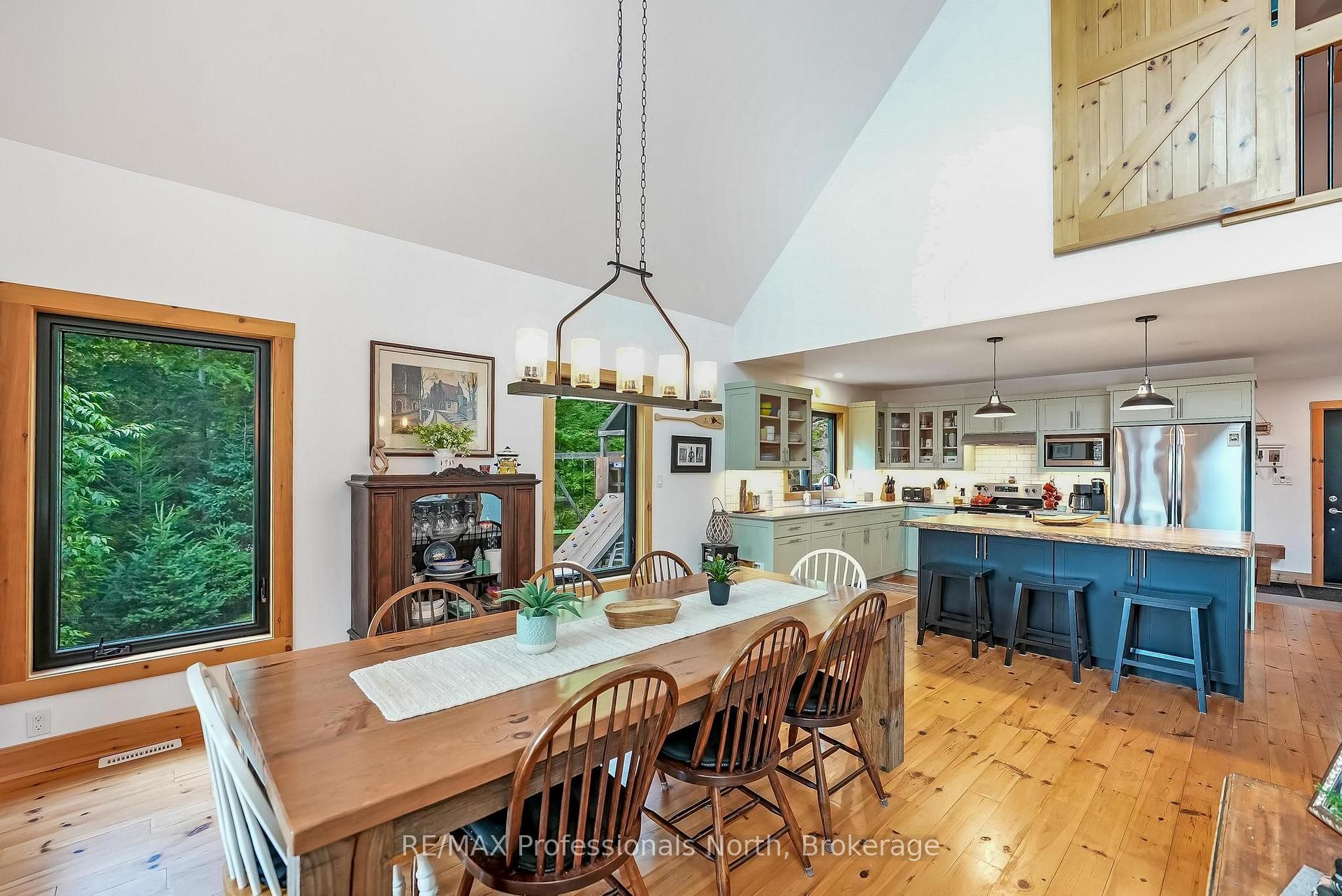 Photo 14 of 1333 Nestle Trail, Highlands East, Glamorgan — HOMEH