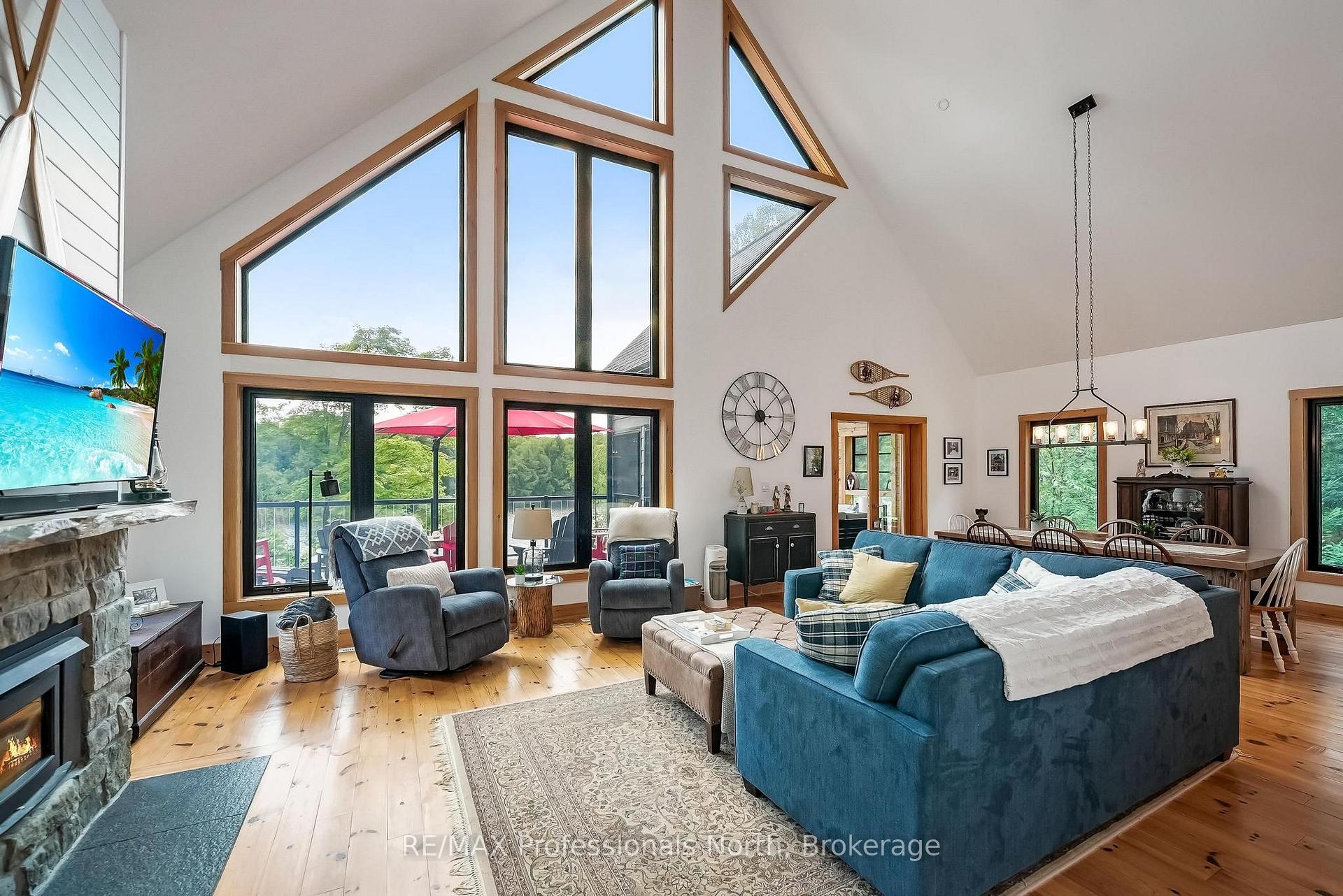 Photo 17 of 1333 Nestle Trail, Highlands East, Glamorgan — HOMEH