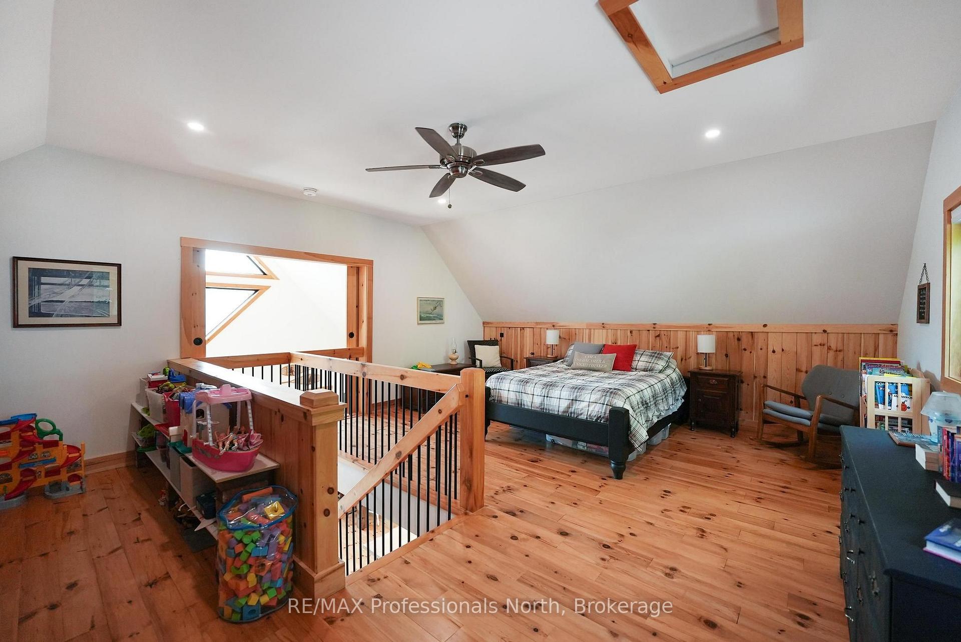 Photo 22 of 1333 Nestle Trail, Highlands East, Glamorgan — HOMEH