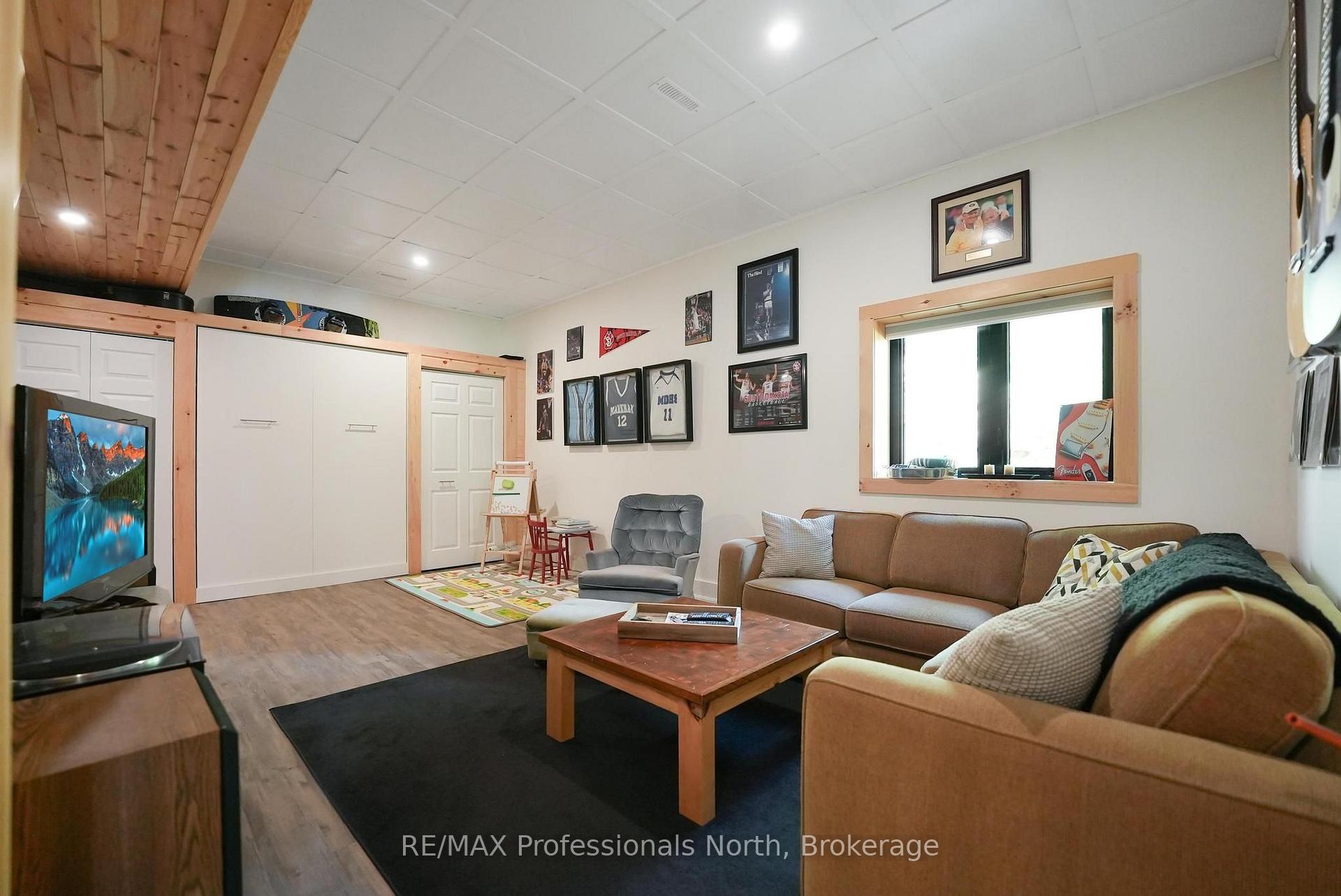 Photo 32 of 1333 Nestle Trail, Highlands East, Glamorgan — HOMEH