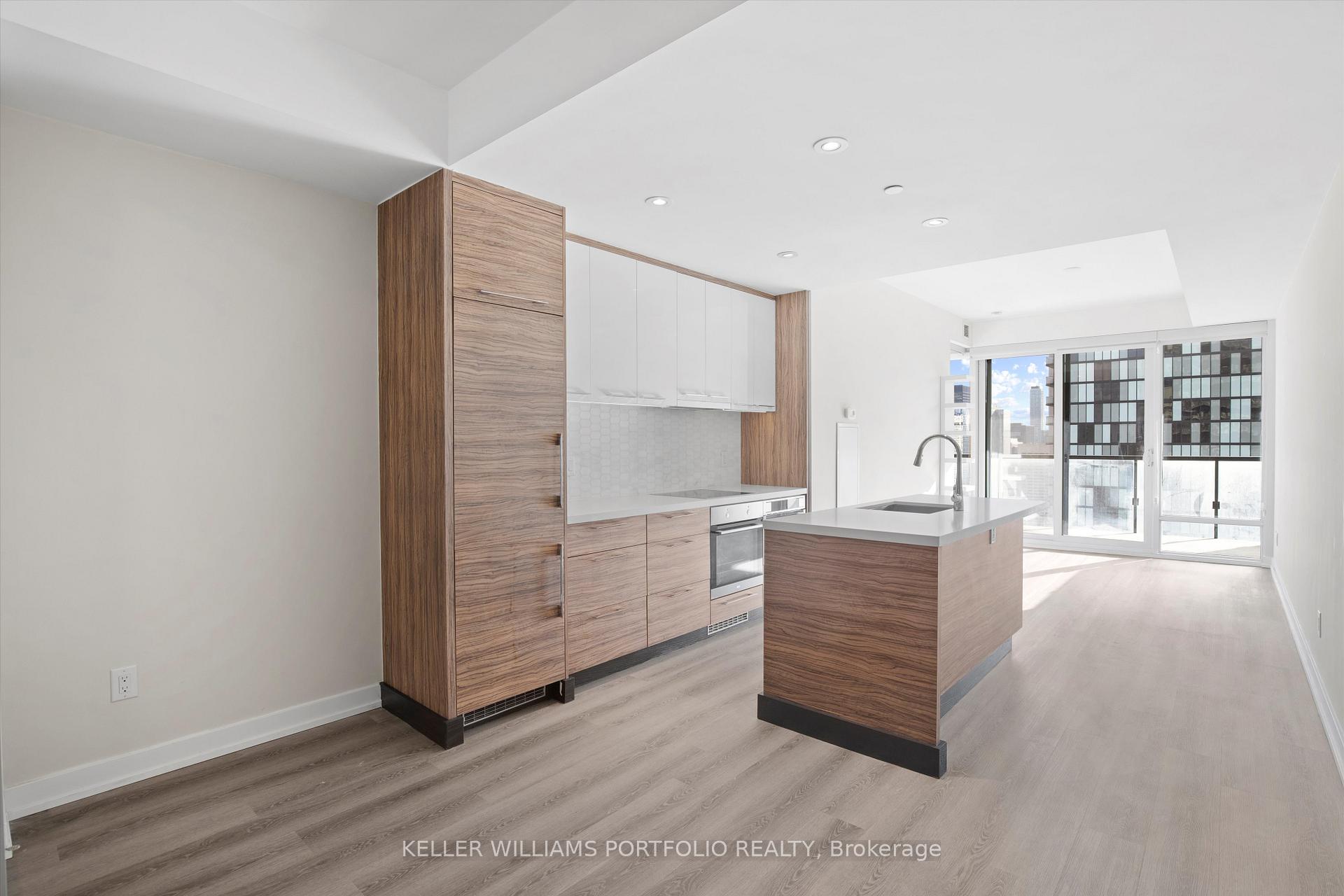 Photo 1 of Unit 2408, 488 University Avenue, Toronto, Kensington-Chinatown — HOMEH