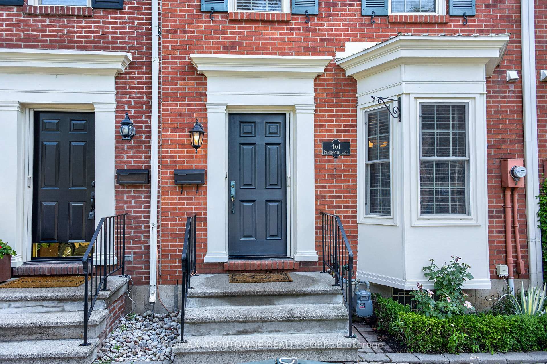 Photo 2 of 461 Blathwayte Lane, Burlington, Brant — HOMEH
