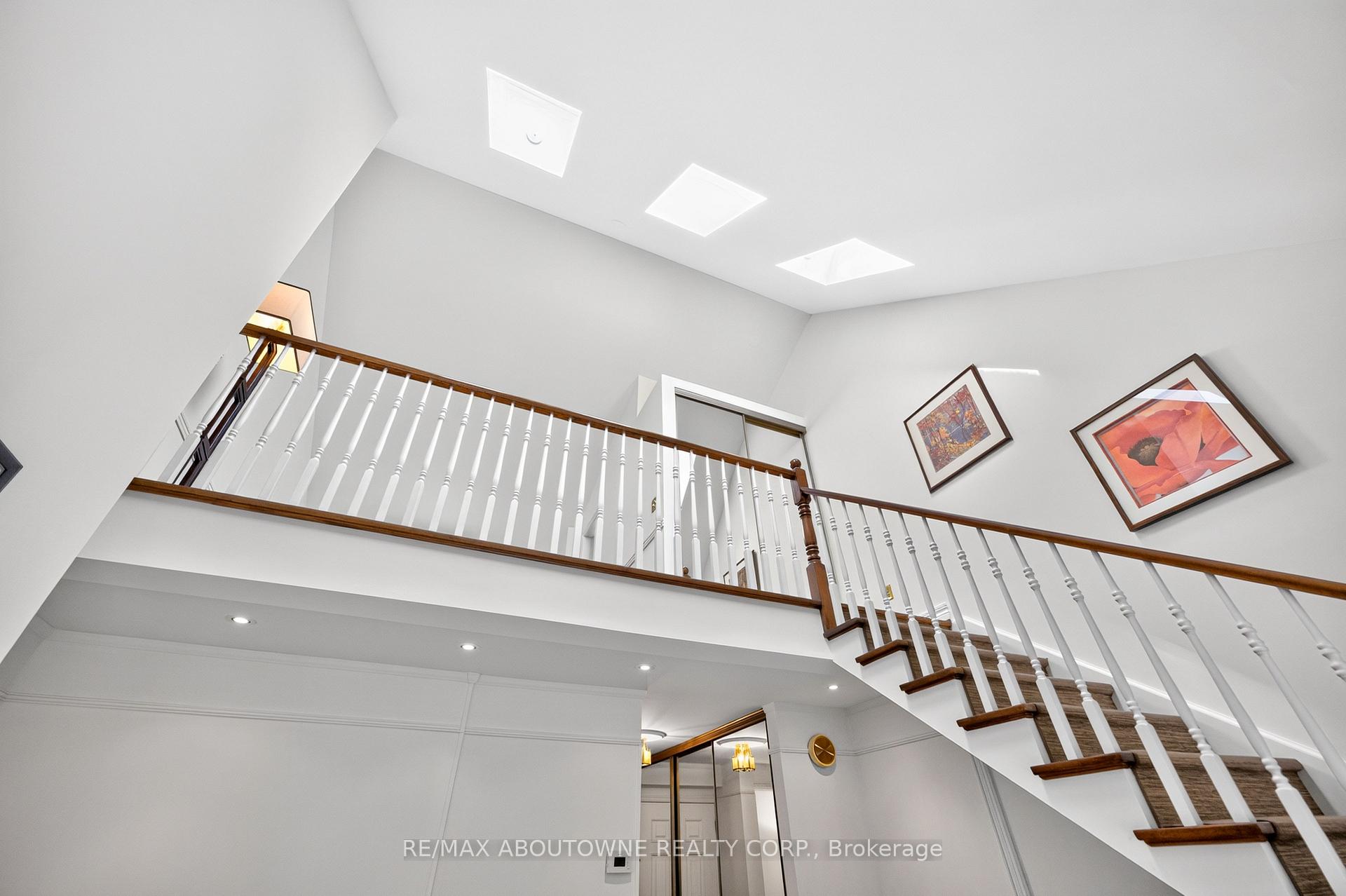 Photo 15 of 461 Blathwayte Lane, Burlington, Brant — HOMEH