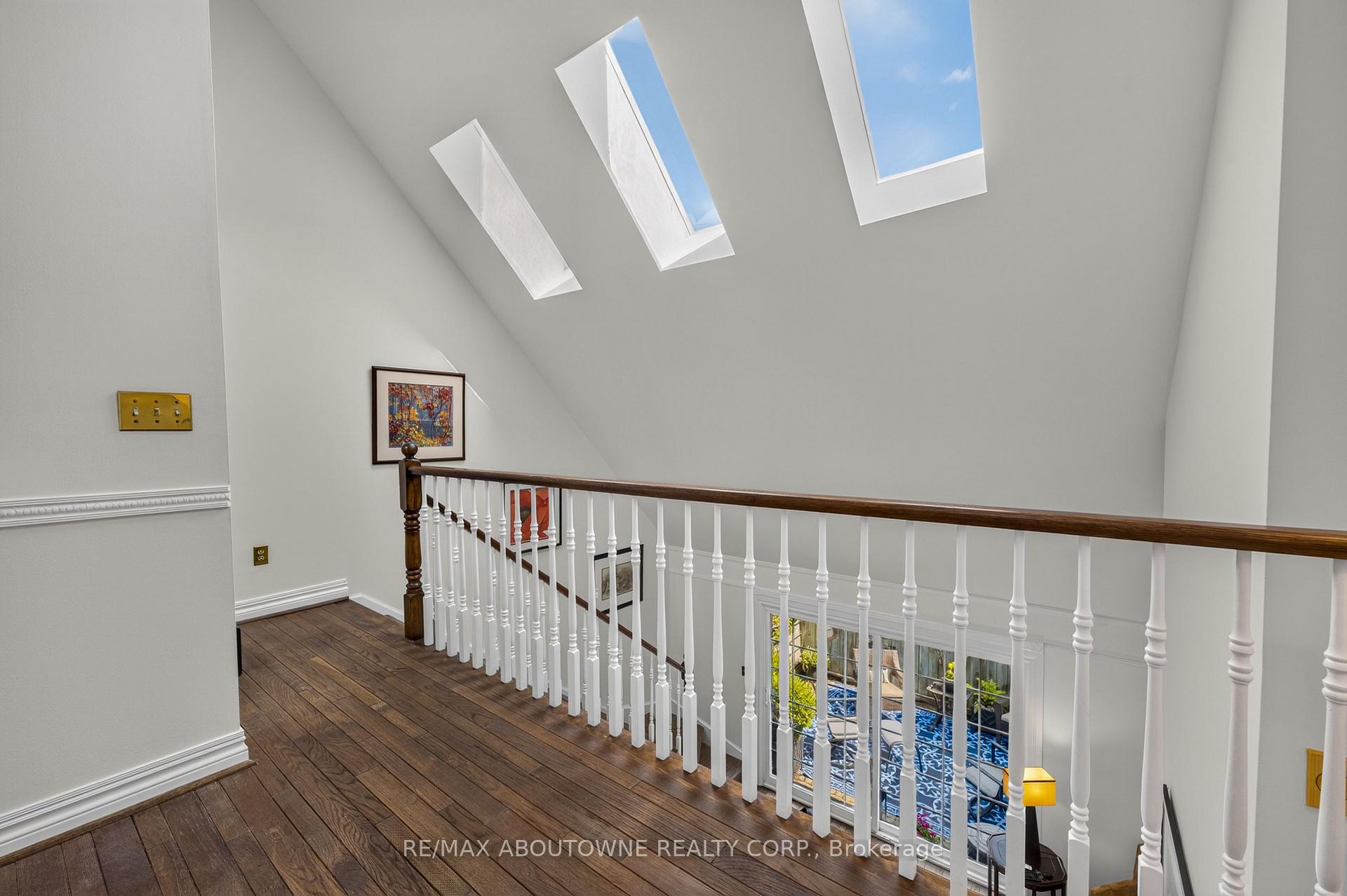 Photo 16 of 461 Blathwayte Lane, Burlington, Brant — HOMEH