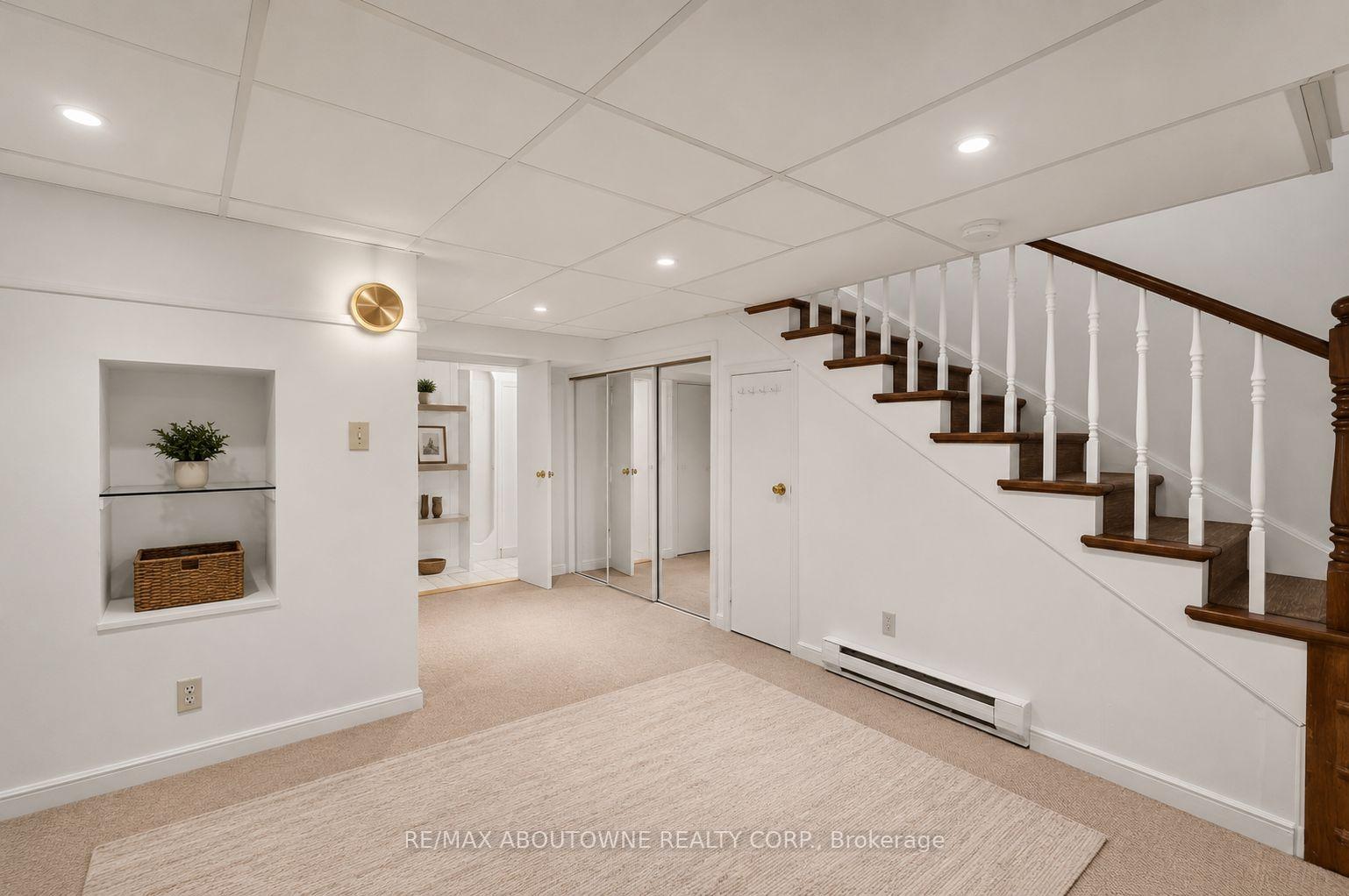 Photo 21 of 461 Blathwayte Lane, Burlington, Brant — HOMEH