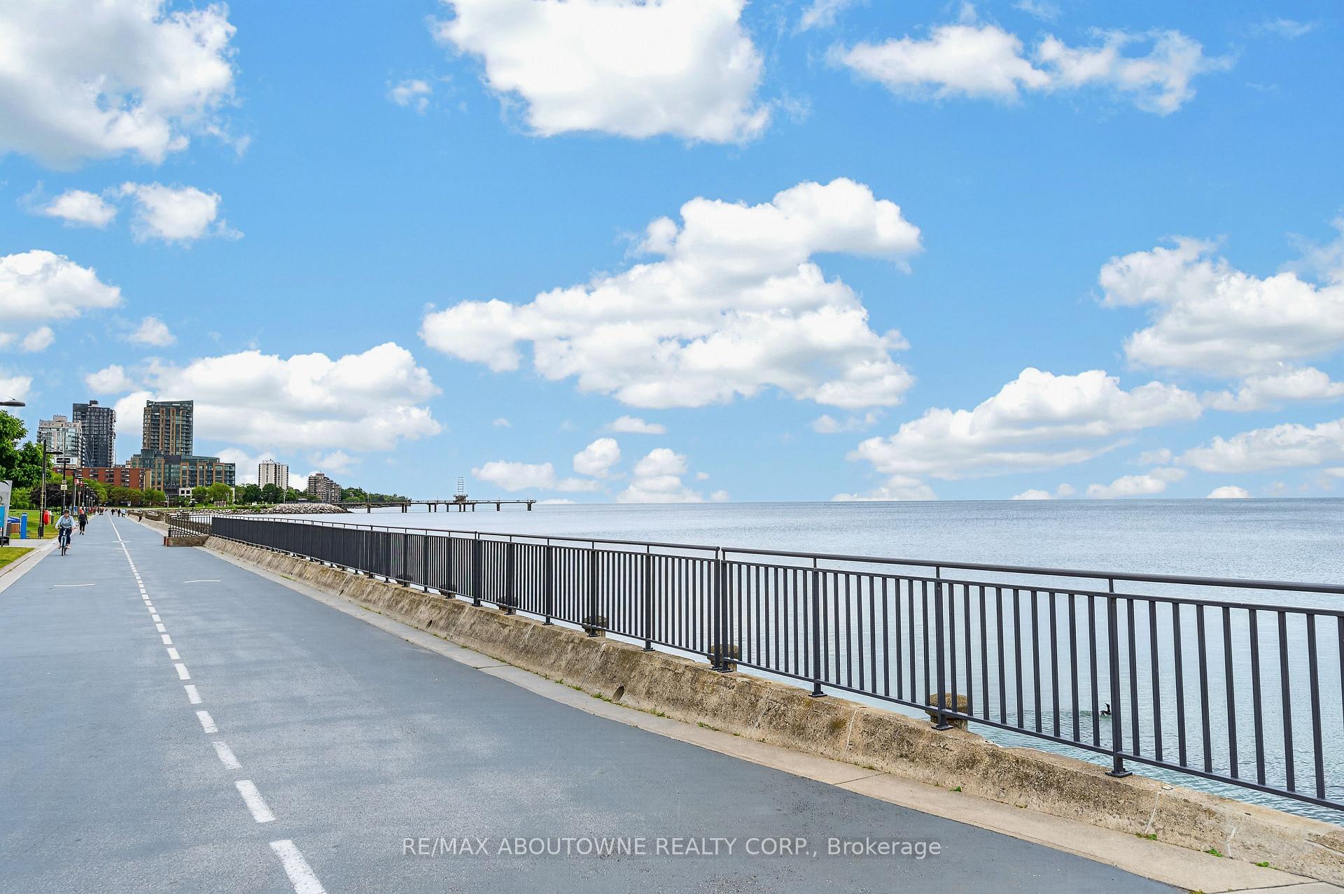 Photo 37 of 461 Blathwayte Lane, Burlington, Brant — HOMEH