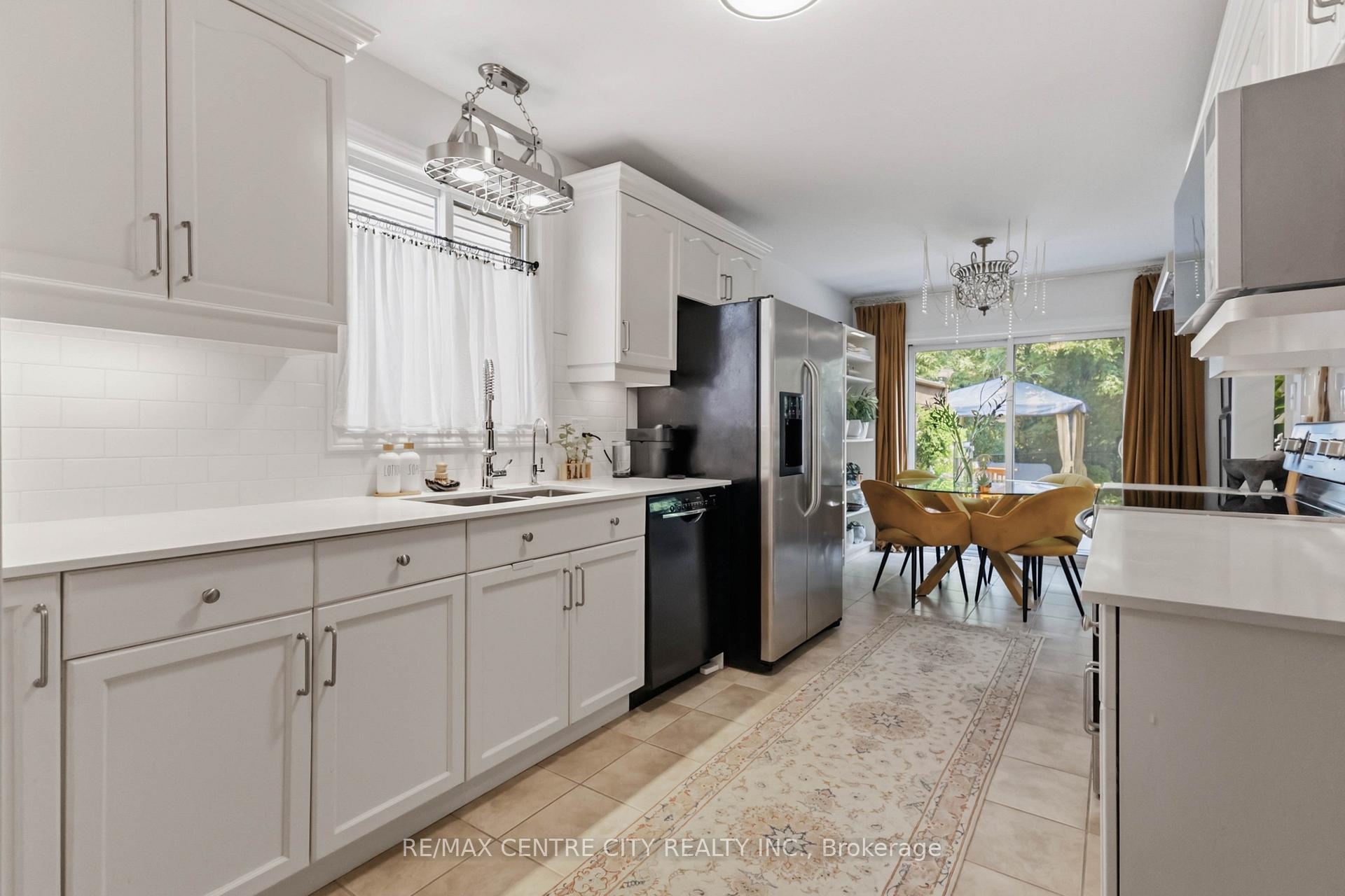 Photo 15 of 1308 Elson Road, London, North I — HOMEH