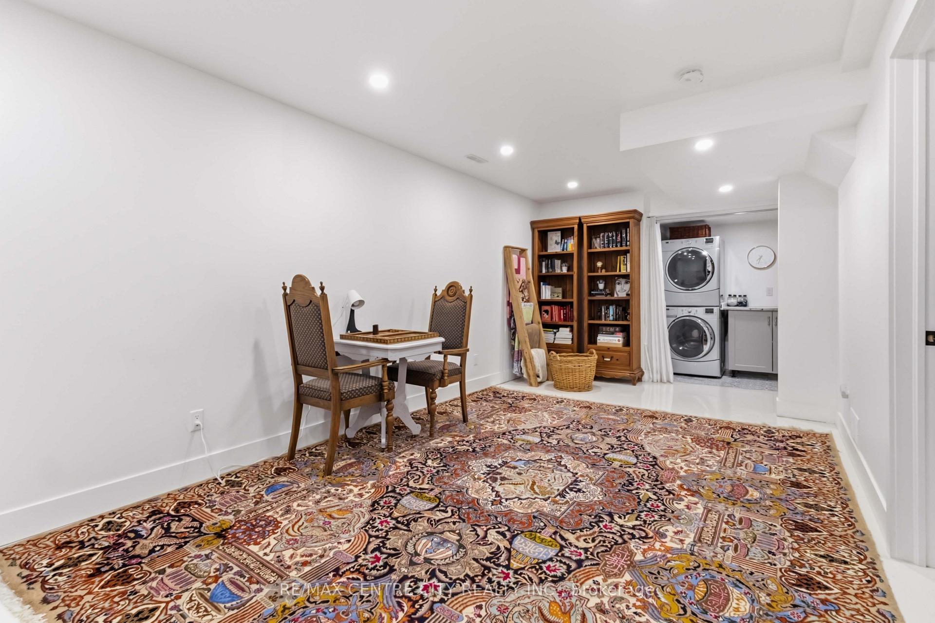 Photo 36 of 1308 Elson Road, London, North I — HOMEH