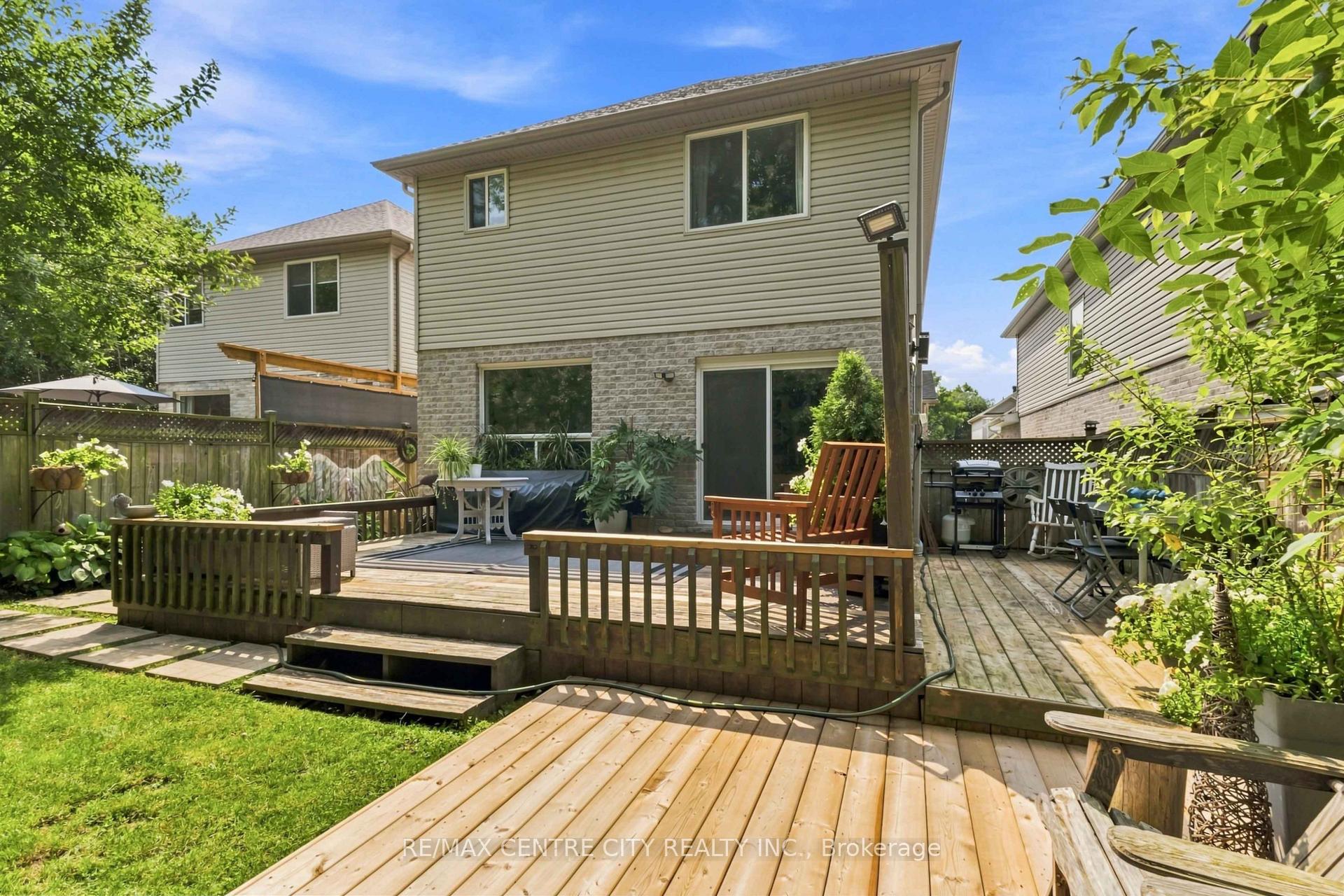 Photo 41 of 1308 Elson Road, London, North I — HOMEH