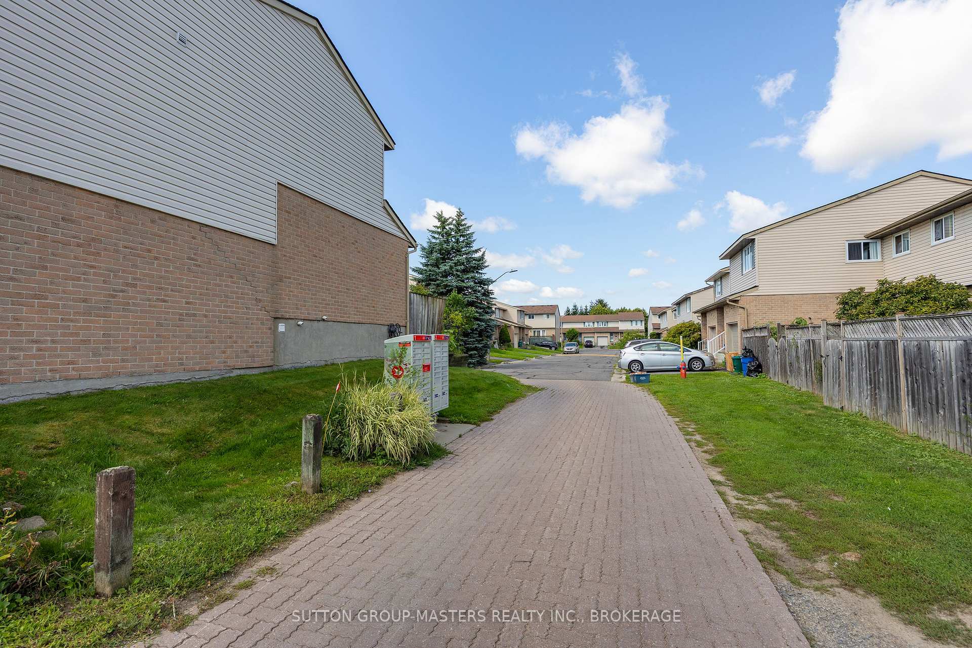 Photo 5 of Unit 34, 52 Coventry Crescent, Kingston, West of Sir John A. Blvd — HOMEH