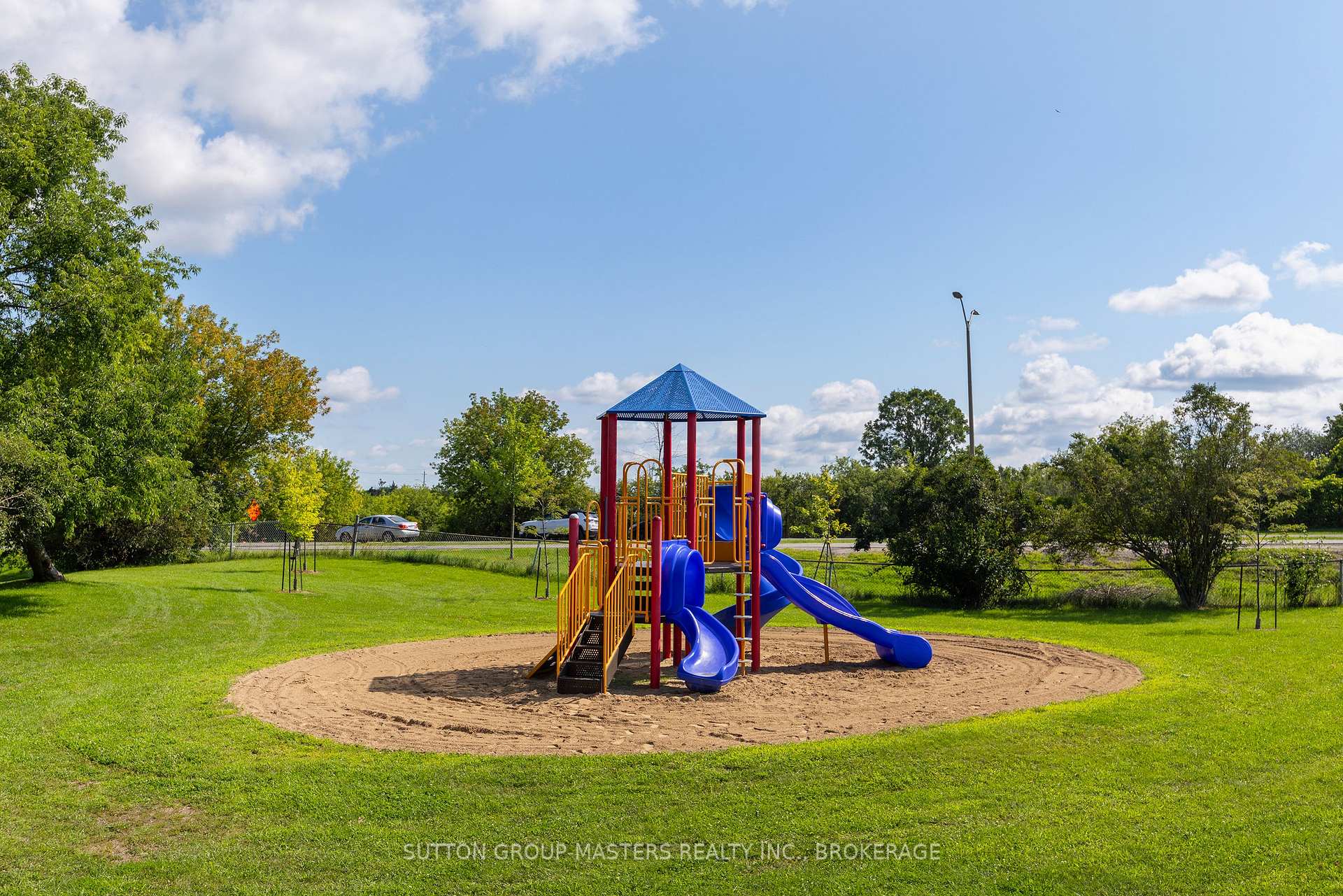 Photo 37 of Unit 34, 52 Coventry Crescent, Kingston, West of Sir John A. Blvd — HOMEH