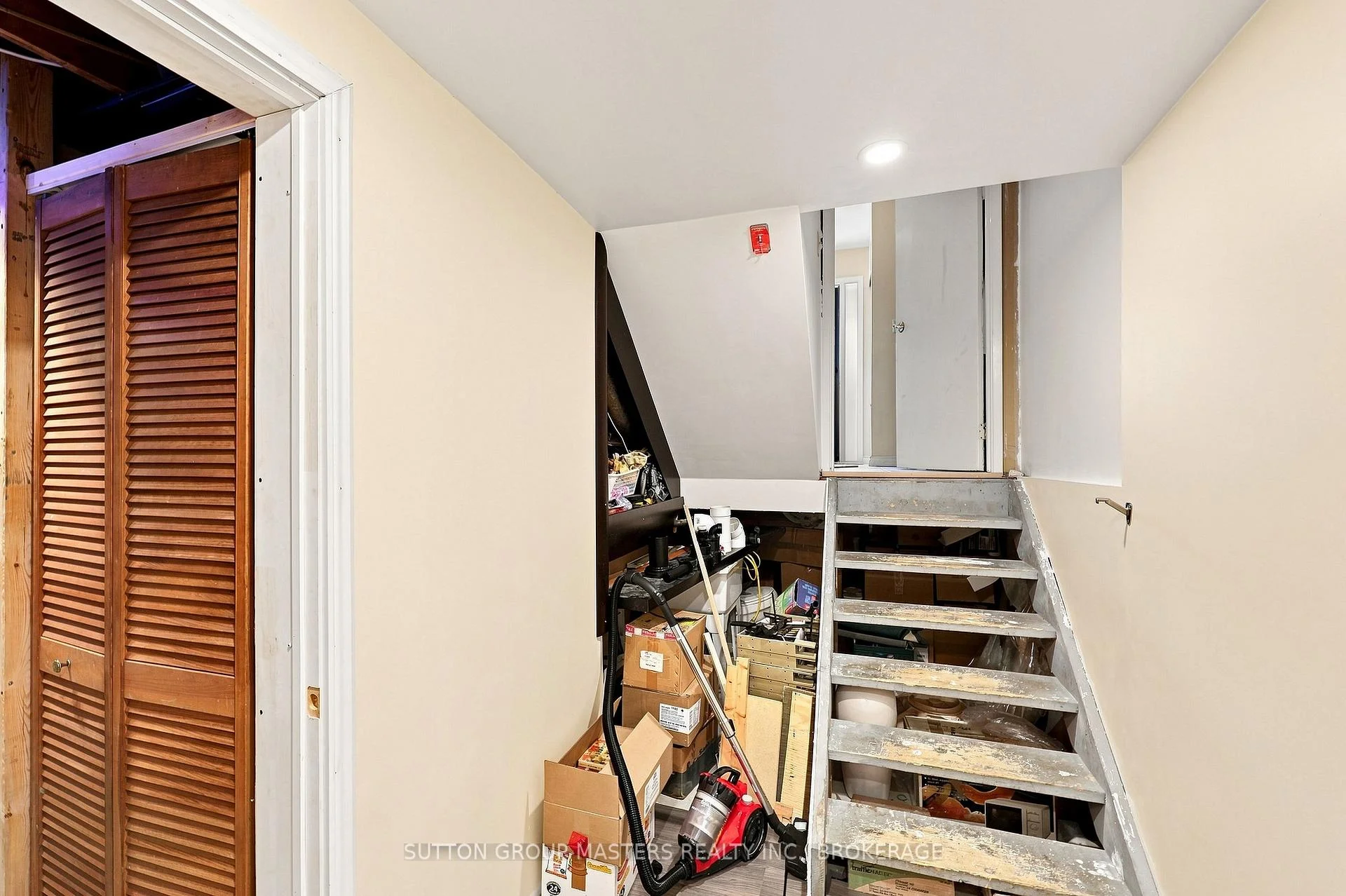 Photo 36 of Unit 34, 52 Coventry Crescent, Kingston, West of Sir John A. Blvd — HOMEH