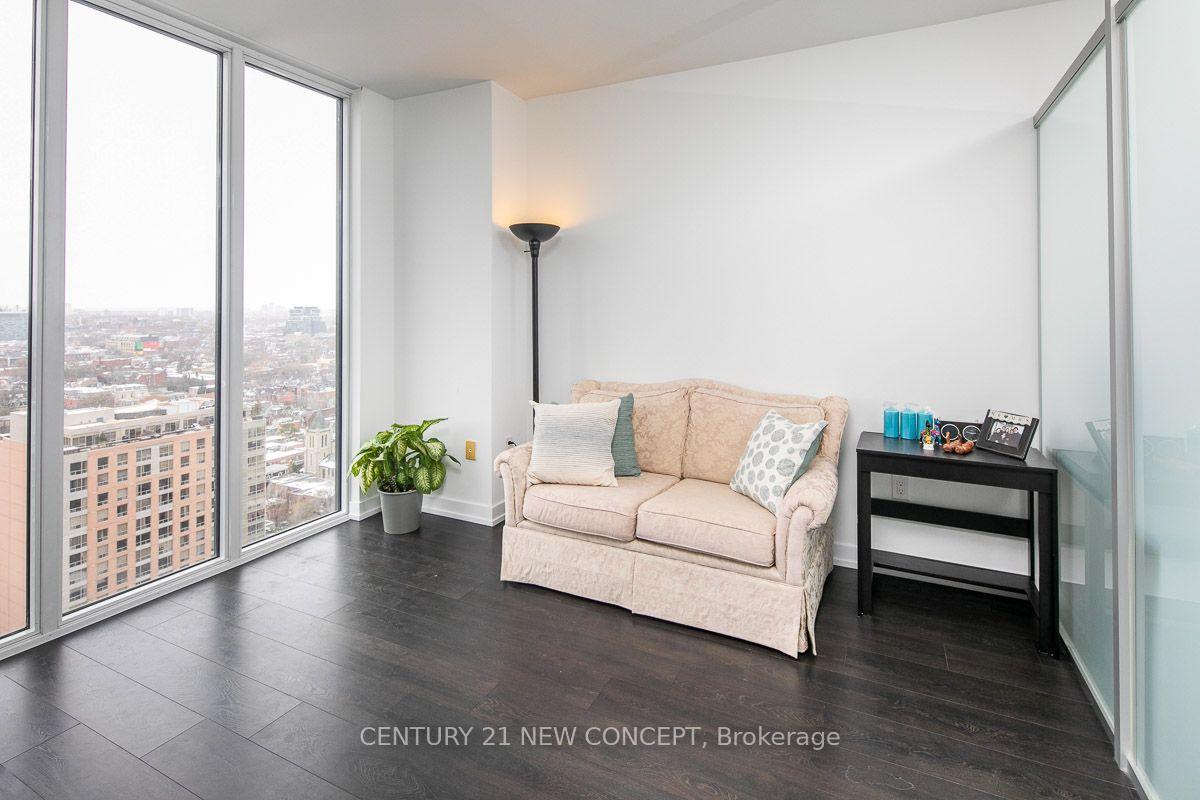 Photo 7 of Unit 2201, 426 University Avenue, Toronto, Kensington-Chinatown — HOMEH
