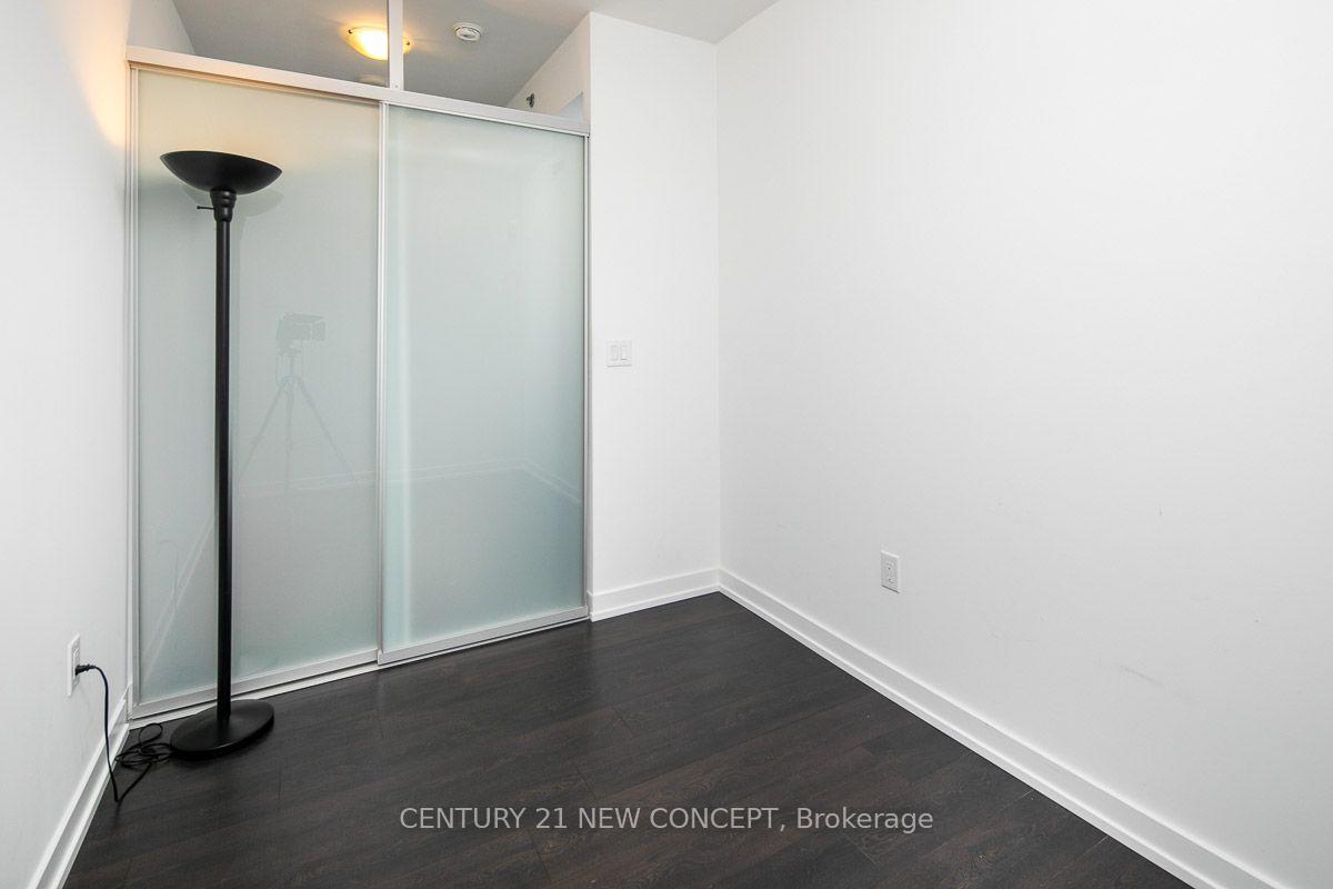 Photo 12 of Unit 2201, 426 University Avenue, Toronto, Kensington-Chinatown — HOMEH