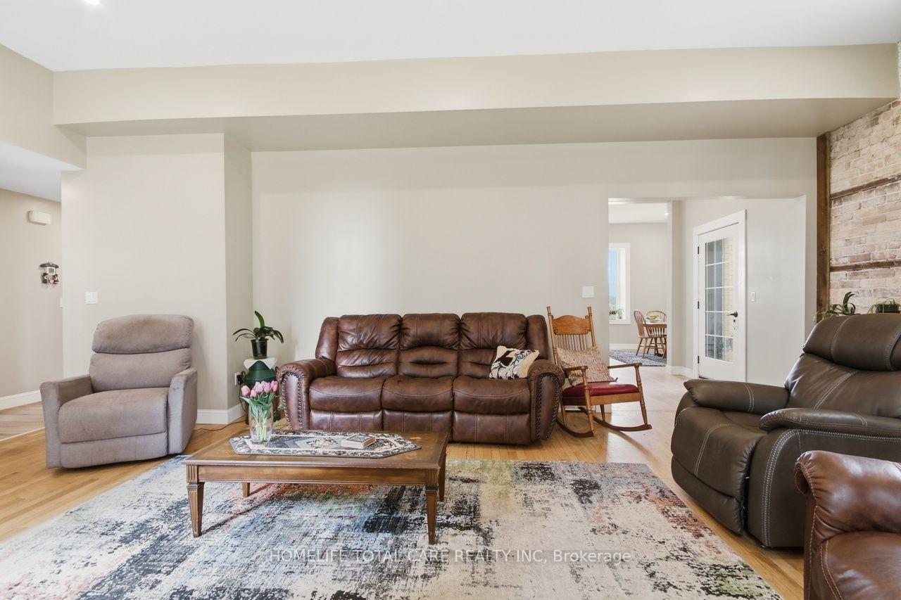 Photo 13 of 4128 Mossley Drive, Thames Centre, Rural Thames Centre — HOMEH