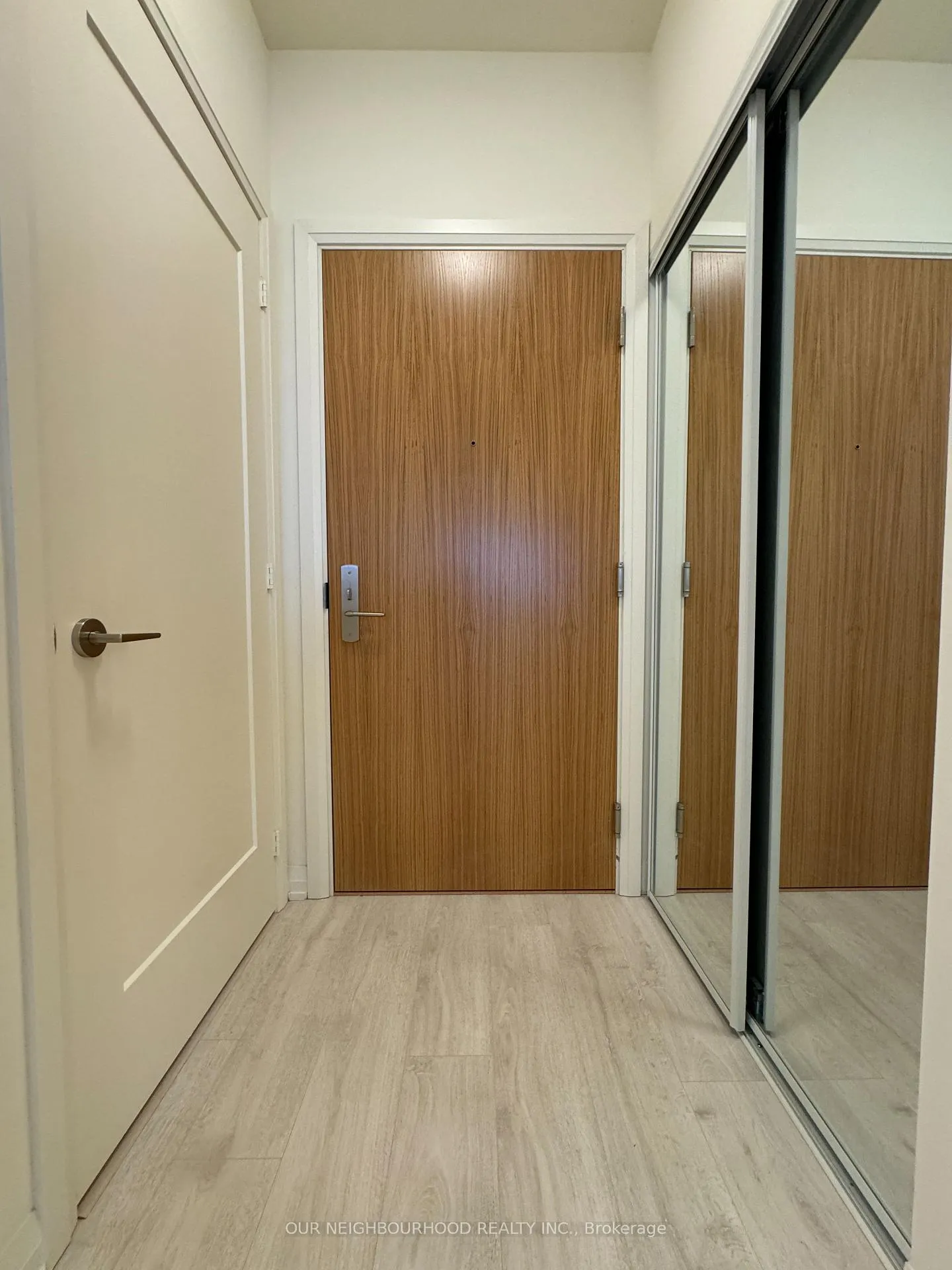 Photo 11 of Unit 528, 8960 Jane Street, Vaughan, Vellore Village — HOMEH