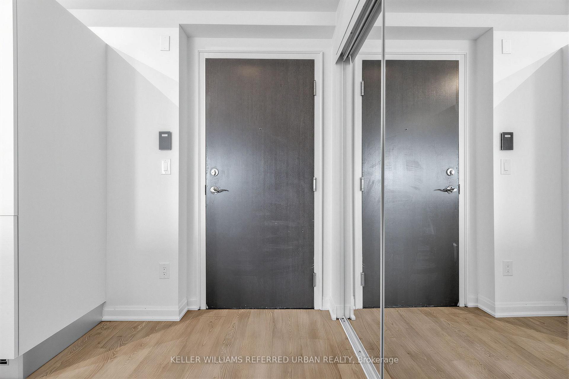 Photo 2 of Unit 2909, 9 Bogert Avenue, North York, Lansing-Westgate — HOMEH