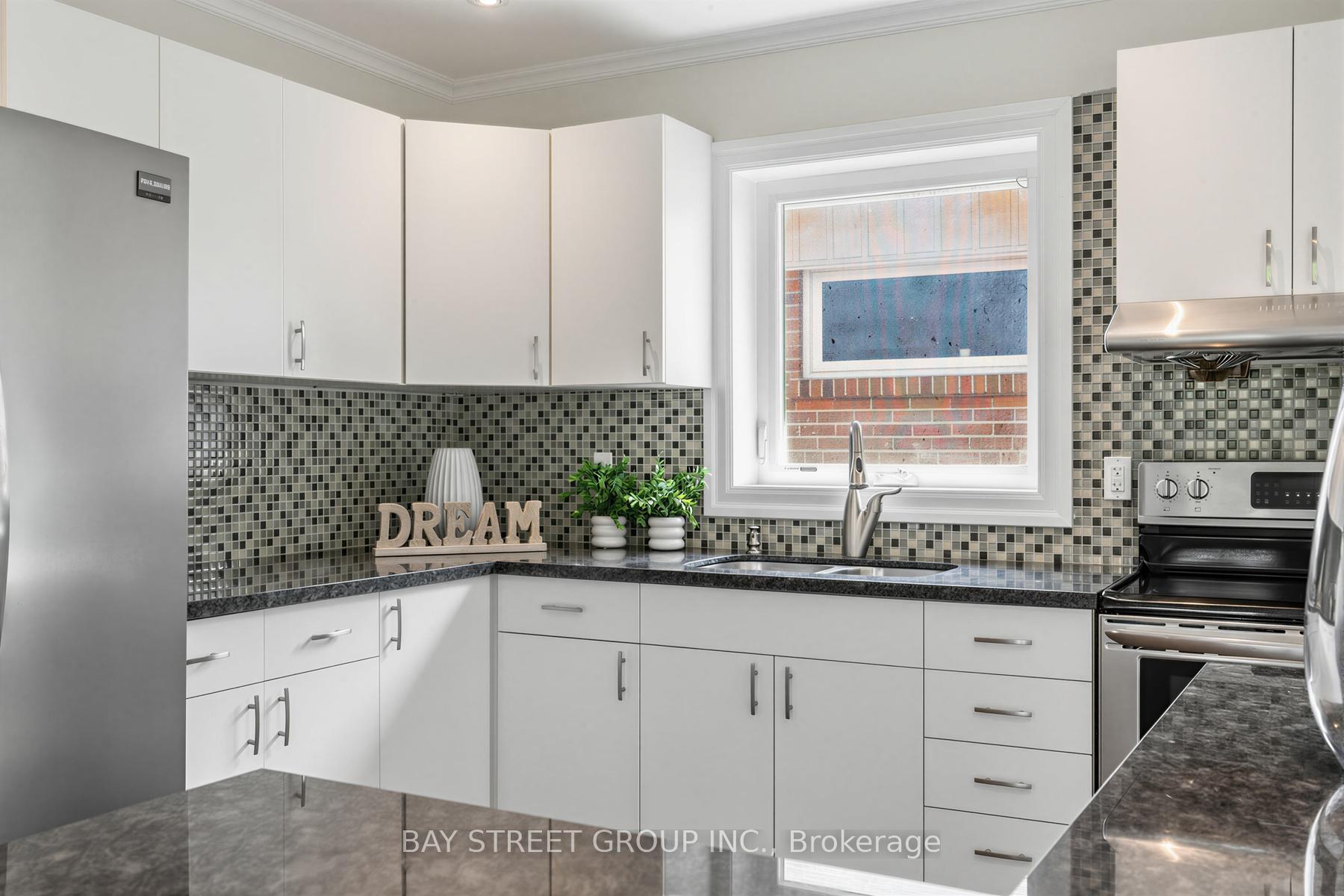 Photo 10 of 47 Haileybury Drive, Scarborough, Bendale — HOMEH