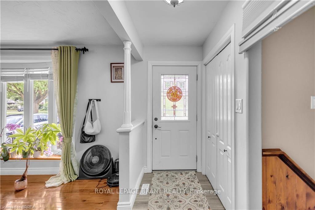 Photo 5 of 92 Brier Park Road, Brantford, Fairview - Brantford — HOMEH