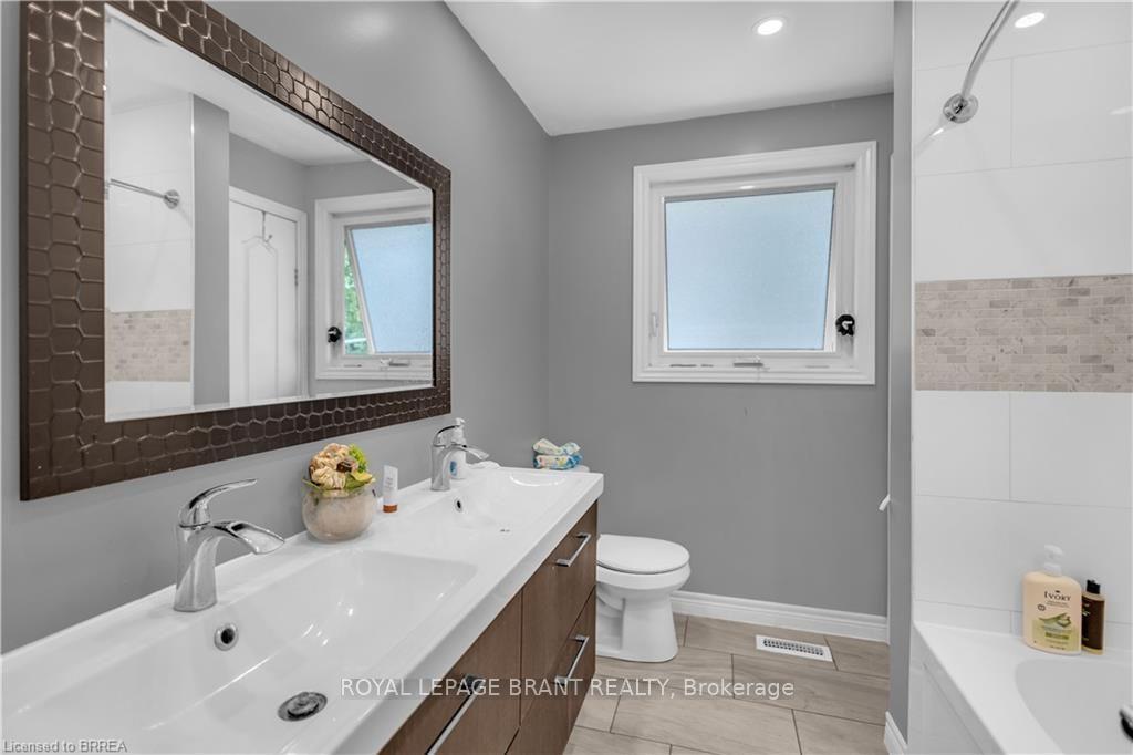 Photo 23 of 92 Brier Park Road, Brantford, Fairview - Brantford — HOMEH