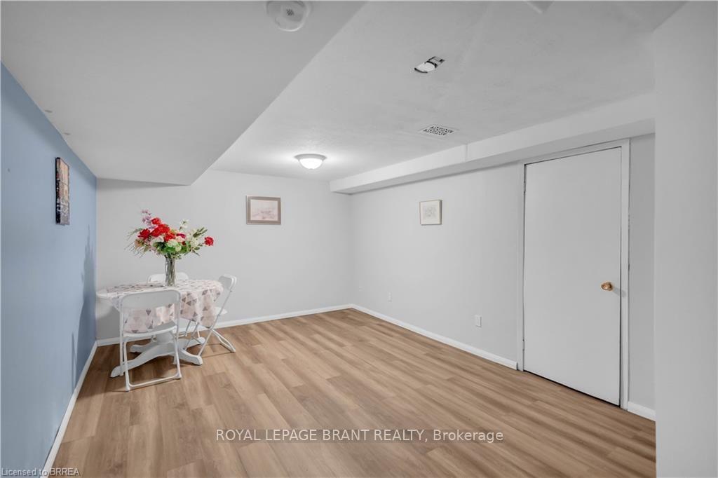 Photo 34 of 92 Brier Park Road, Brantford, Fairview - Brantford — HOMEH