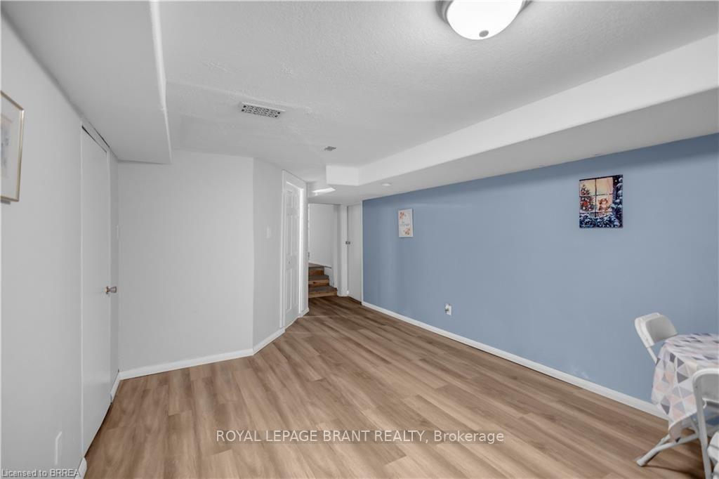 Photo 35 of 92 Brier Park Road, Brantford, Fairview - Brantford — HOMEH