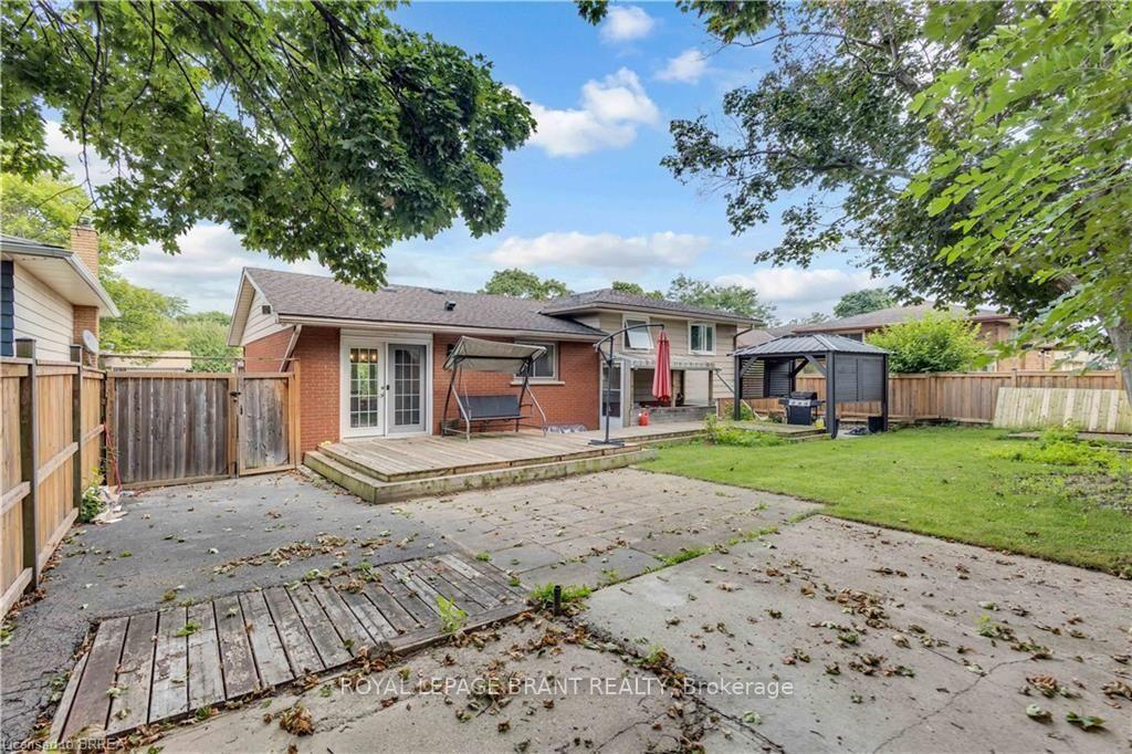 Photo 39 of 92 Brier Park Road, Brantford, Fairview - Brantford — HOMEH