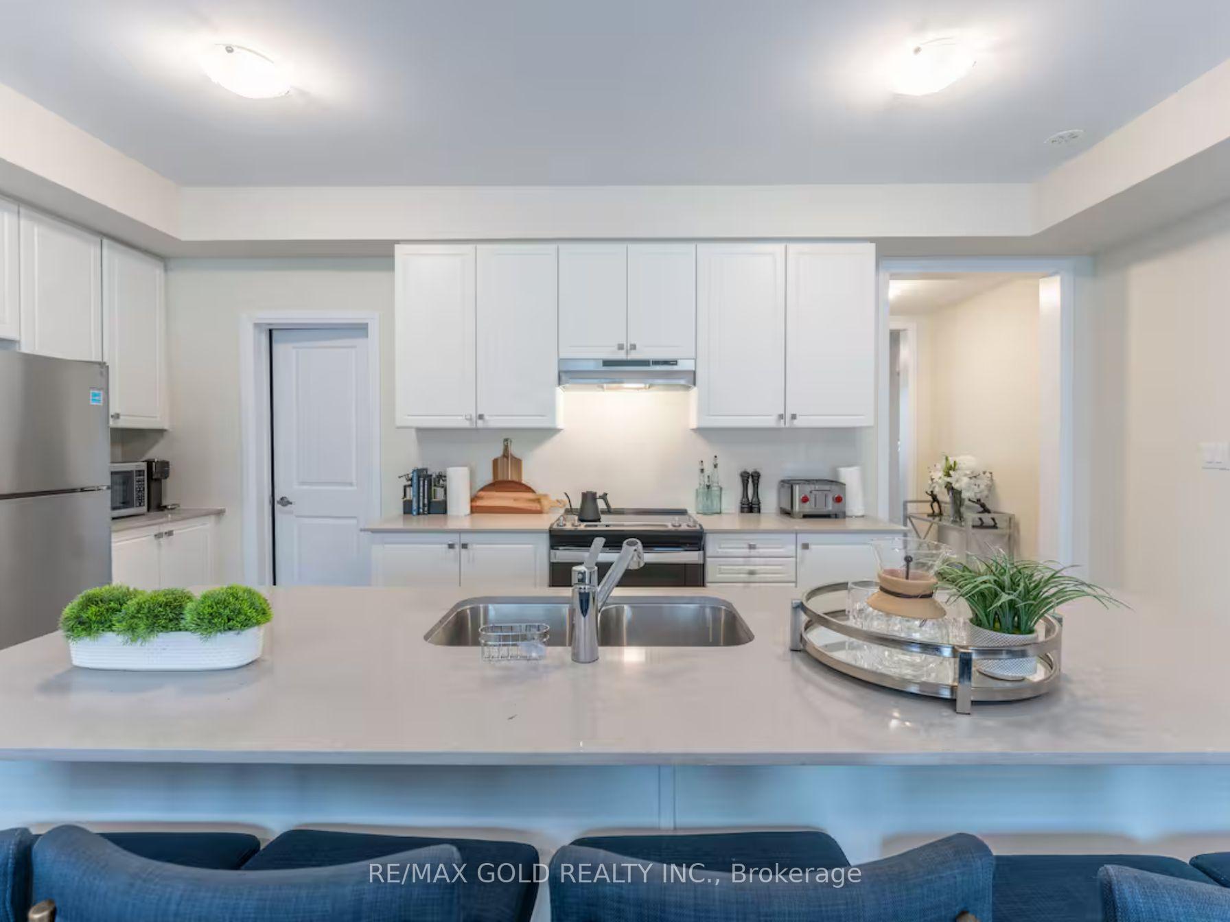 Photo 10 of Unit 13, 185 Bedrock Drive, Hamilton, Stoney Creek Mountain — HOMEH