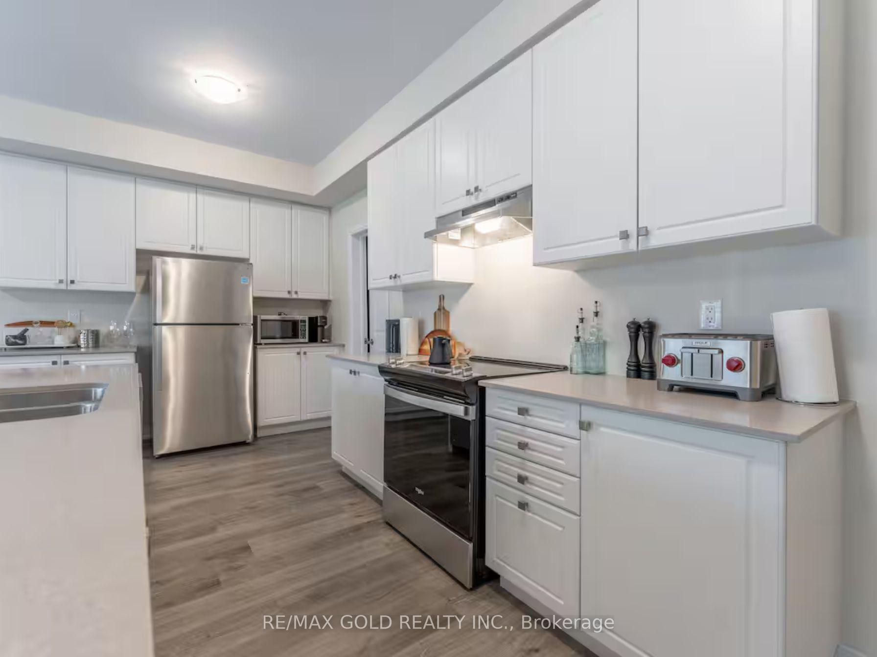 Photo 13 of Unit 13, 185 Bedrock Drive, Hamilton, Stoney Creek Mountain — HOMEH