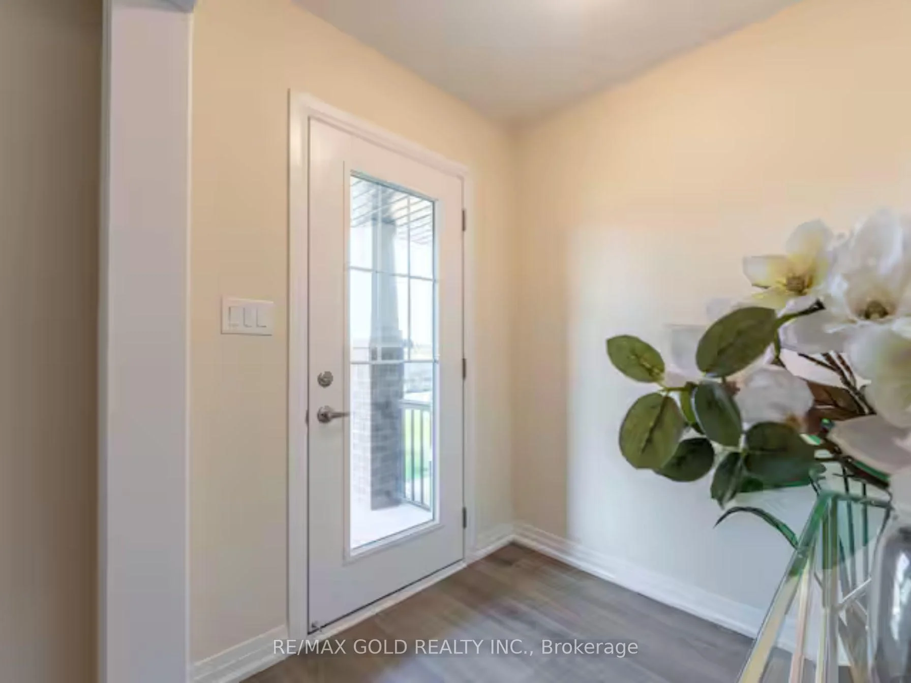 Photo 11 of Unit 13, 185 Bedrock Drive, Hamilton, Stoney Creek Mountain — HOMEH