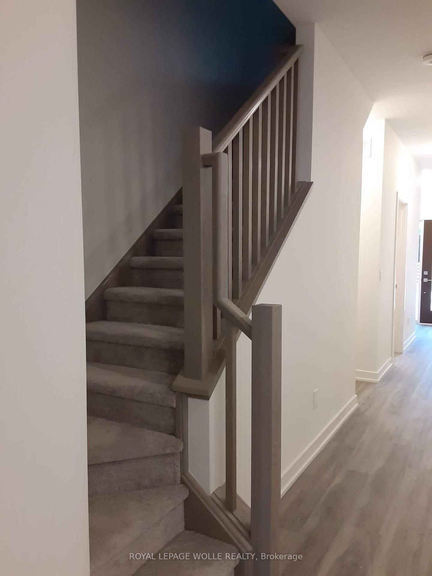 Photo 8 of Unit 33, 110 Fergus Avenue, Kitchener, Stanley Park — HOMEH