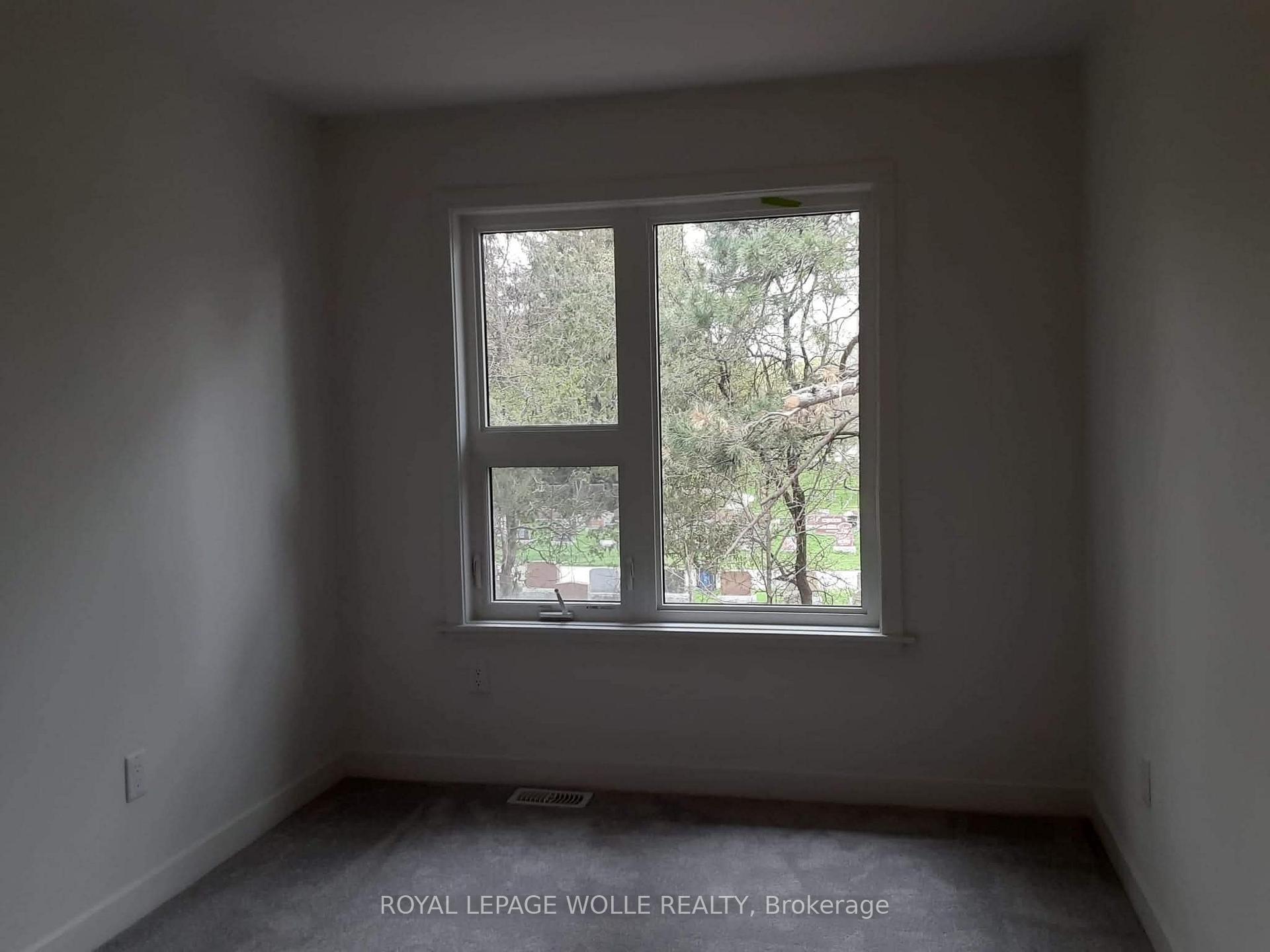 Photo 13 of Unit 33, 110 Fergus Avenue, Kitchener, Stanley Park — HOMEH